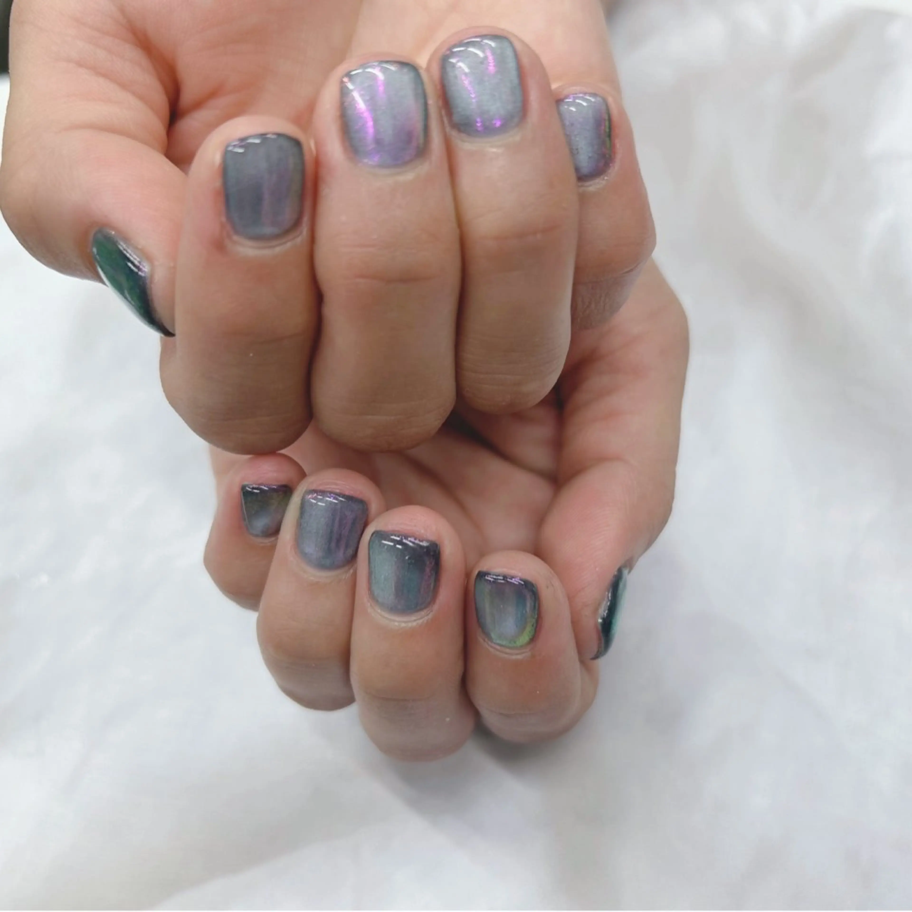 ネイル オーロラネイル マグネットネイル ミラーネイル ハンドネイル Nail Salon agré所属・agré ネイルサロン　アグレのネイルデザイン