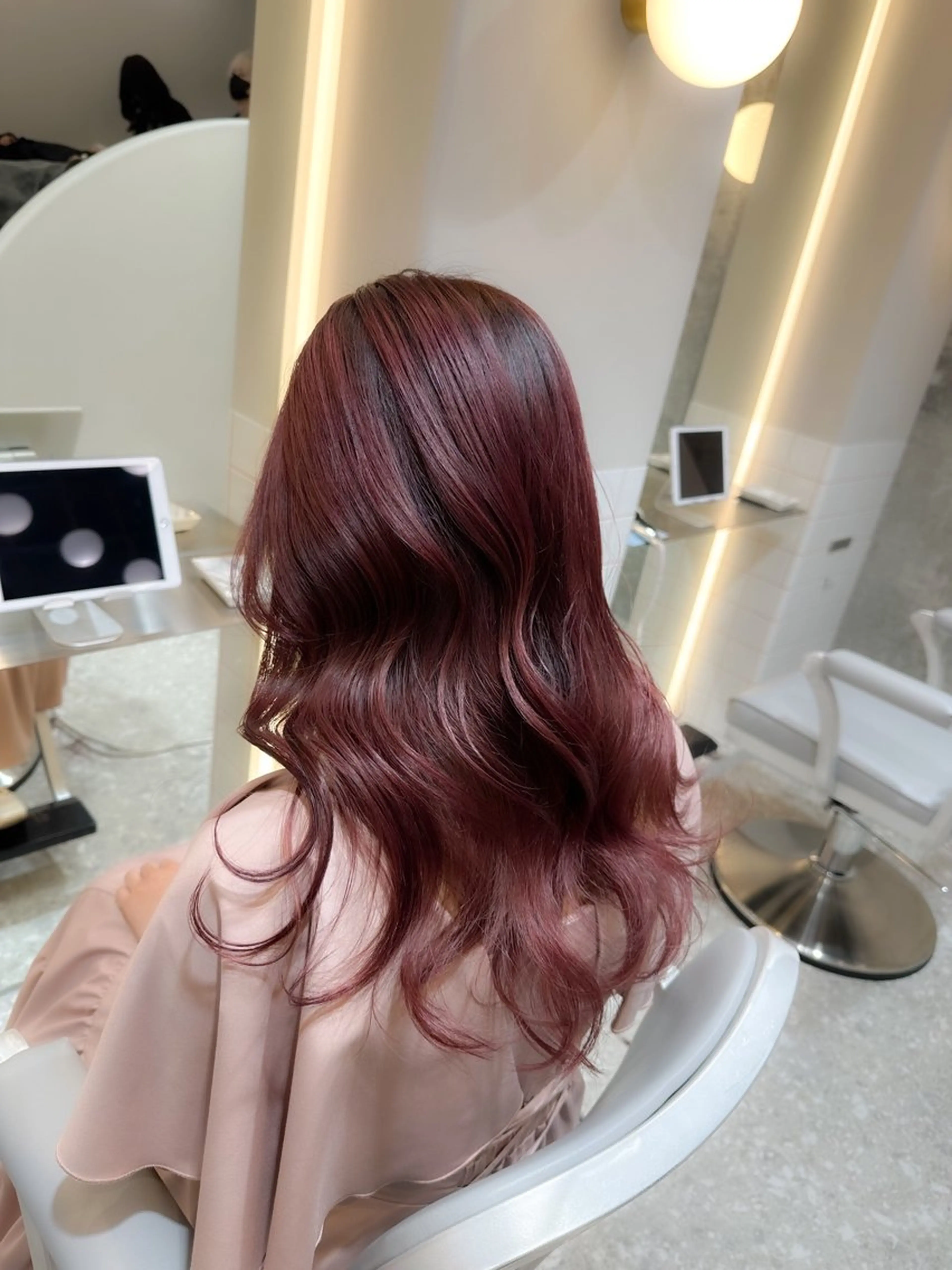 セミロング カラー シールエクステ セミロングパーマ ブリーチ ケアブリーチ ダブルカラー ヘアカラー トリートメント 新宿/韓国風レイヤー 髪質改善/渋谷直樹のヘアスタイル