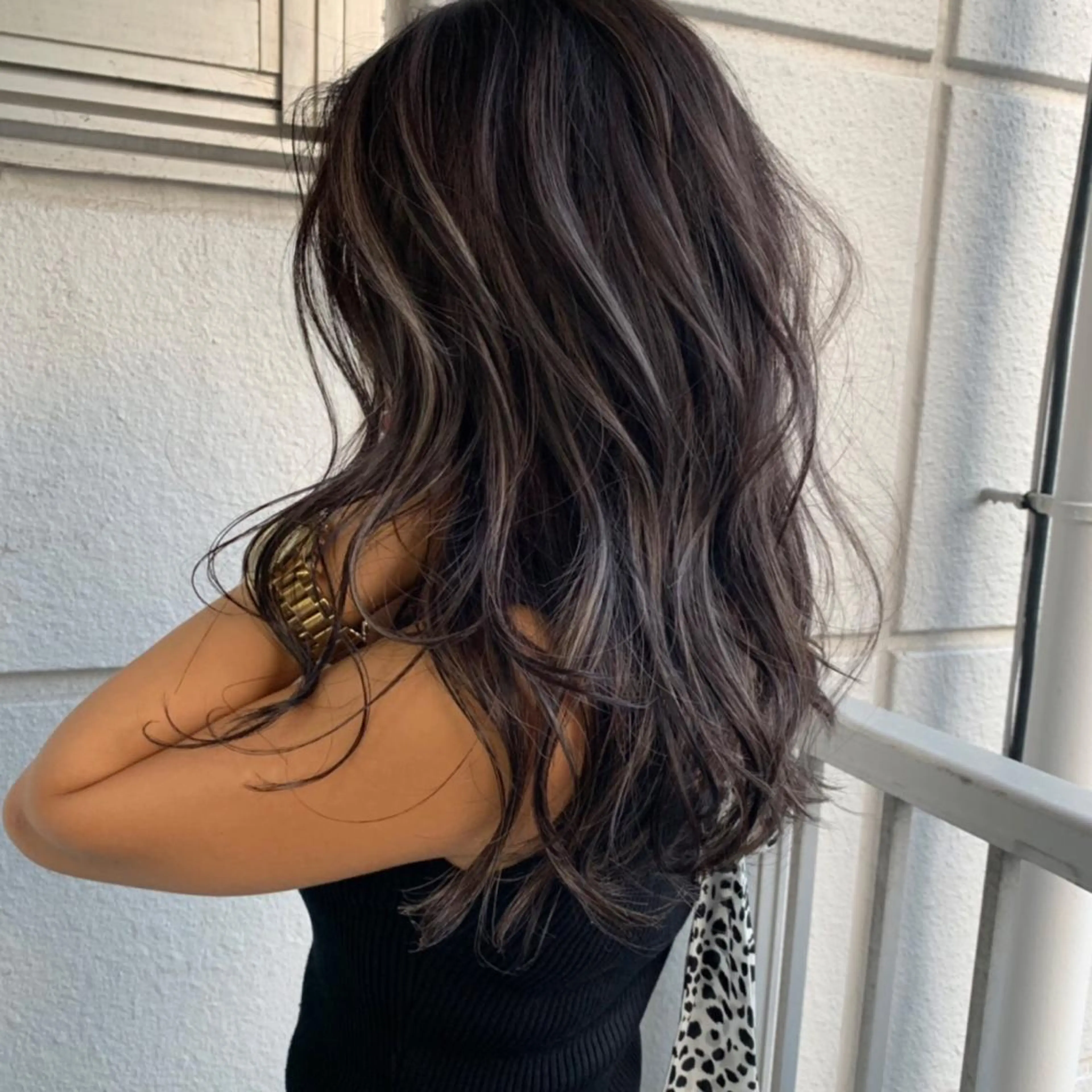 セミロング アッシュ ハイライト レイヤーカット ケアブリーチ/ エクステ/レイヤーのヘアスタイル