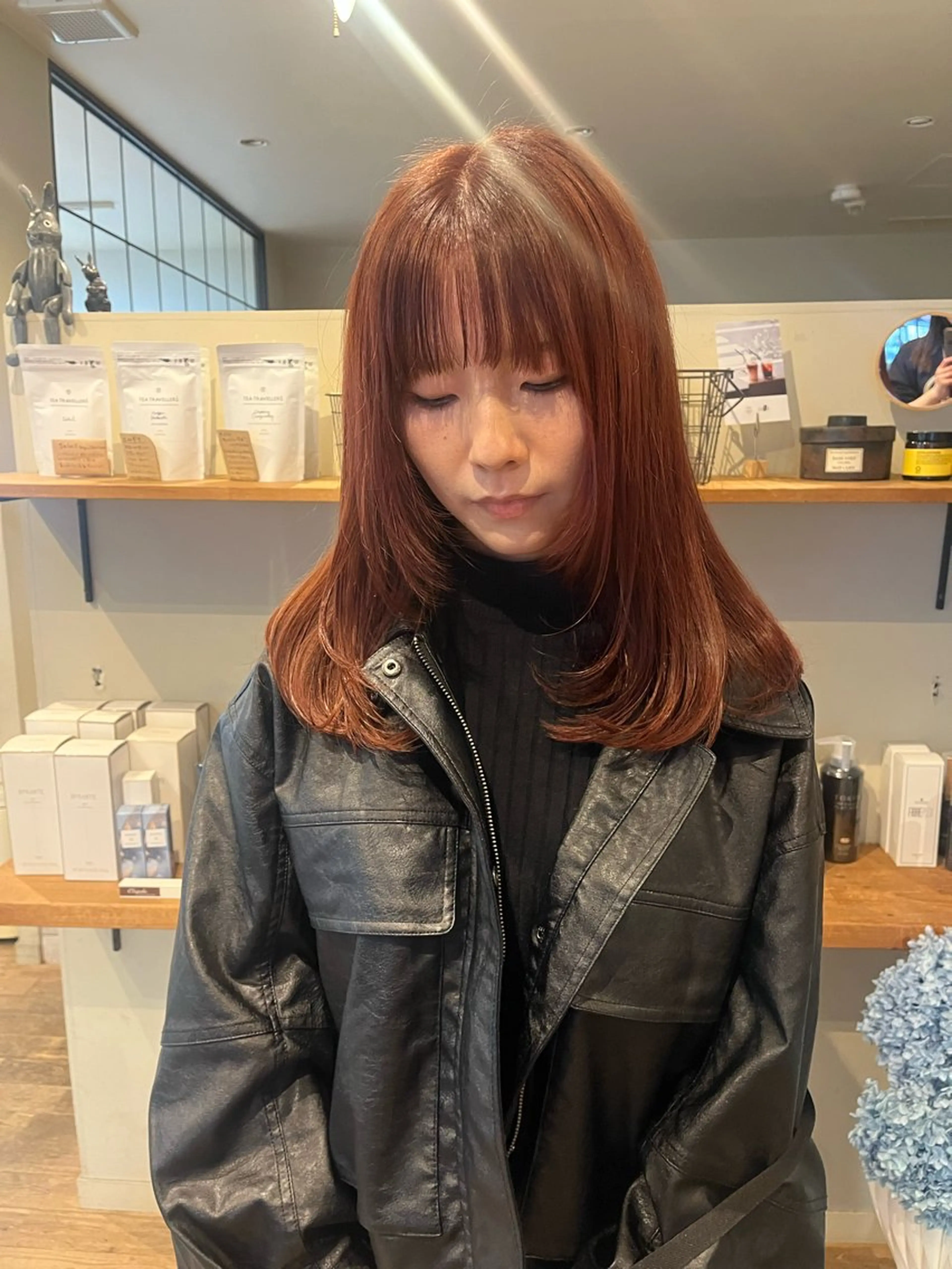 セミロング オレンジブラウン 顔まわりレイヤー レイヤーカット カット あやか/ベージュ /透け感カラーのヘアスタイル