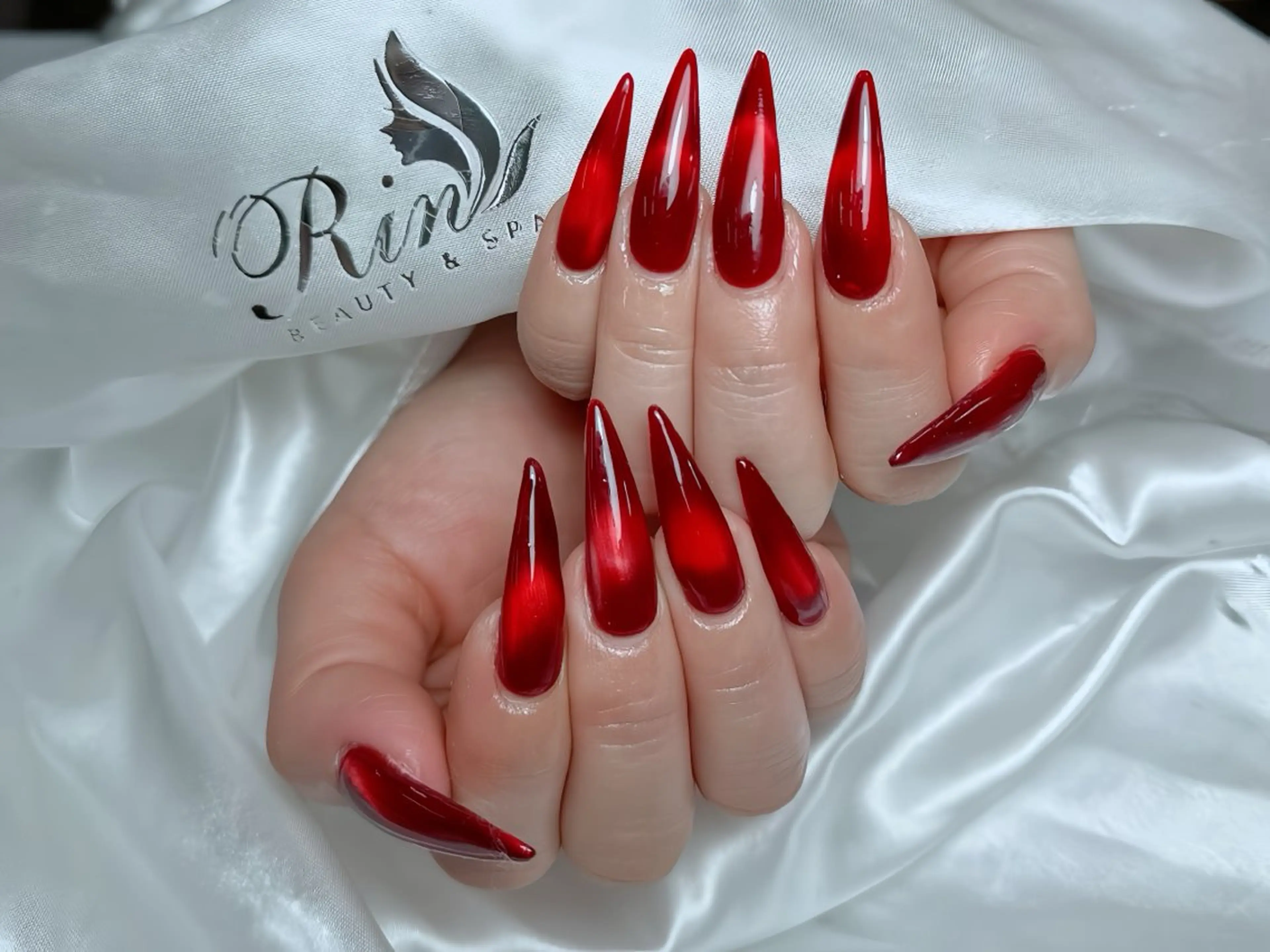 ネイル 成人式 ロングネイル ネイルチップ ハンドネイル Rin Nail 新大久保店のネイルデザイン