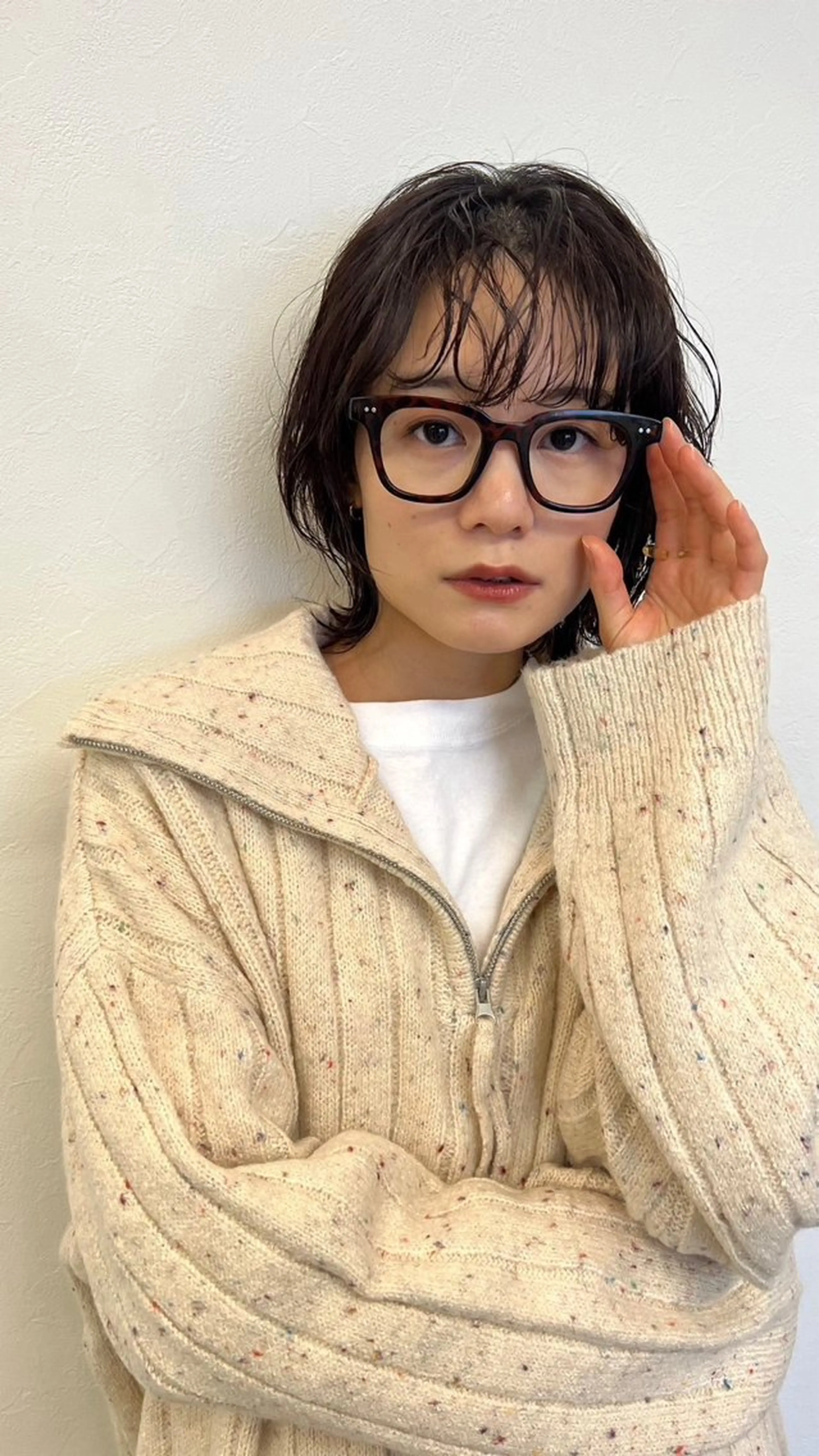 ミディアム 垣内 奈緒のヘアスタイル