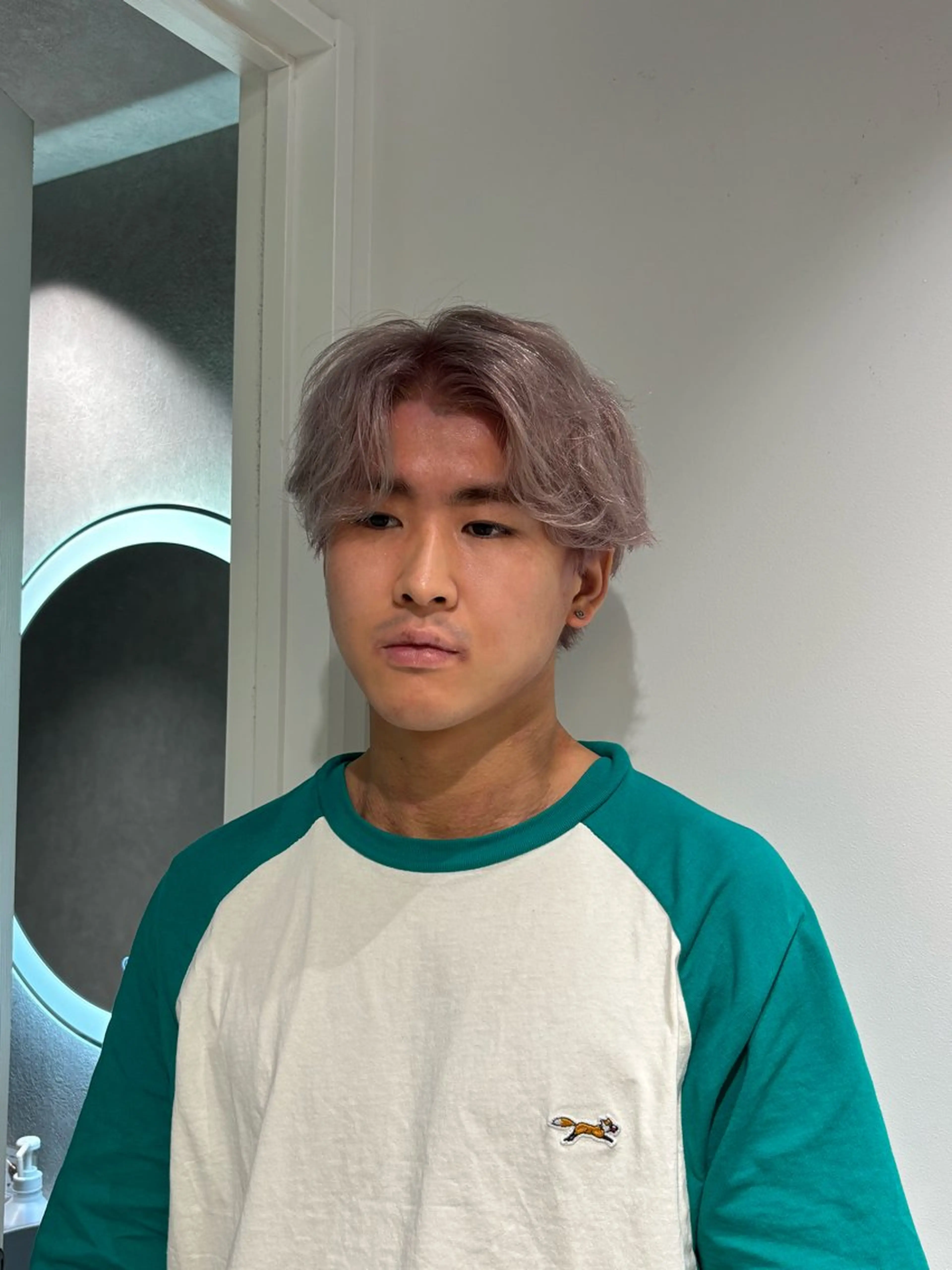 カラー ブリーチ ケアブリーチ デザインカラー ダブルカラー イヤリングカラー ヘアカラー ギャルカラー/メンズ /ハイトーン/つばさのヘアスタイル