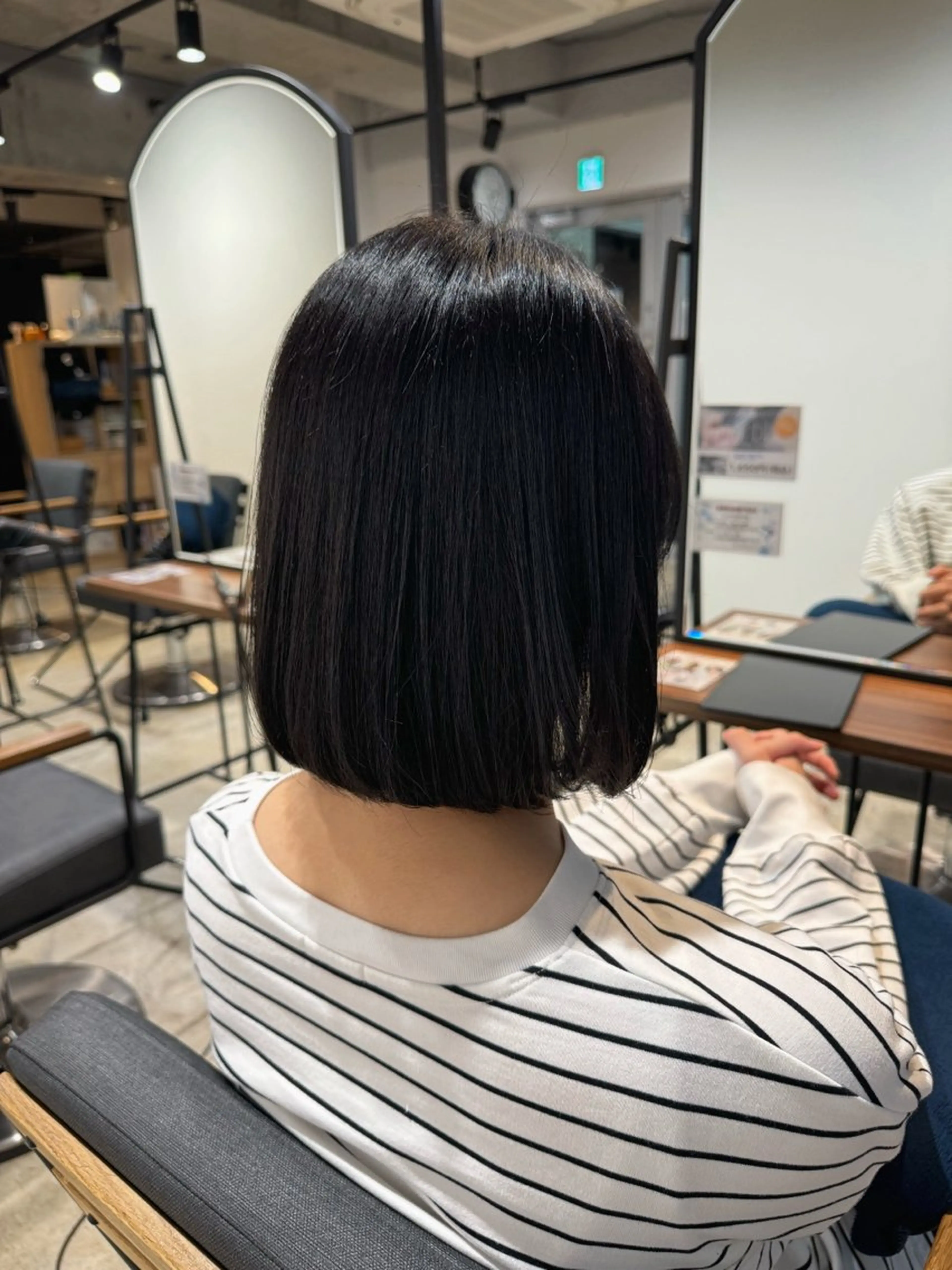 ショート ボブ レイヤー/大人ボブ 渡邉【日吉美容室】のヘアスタイル