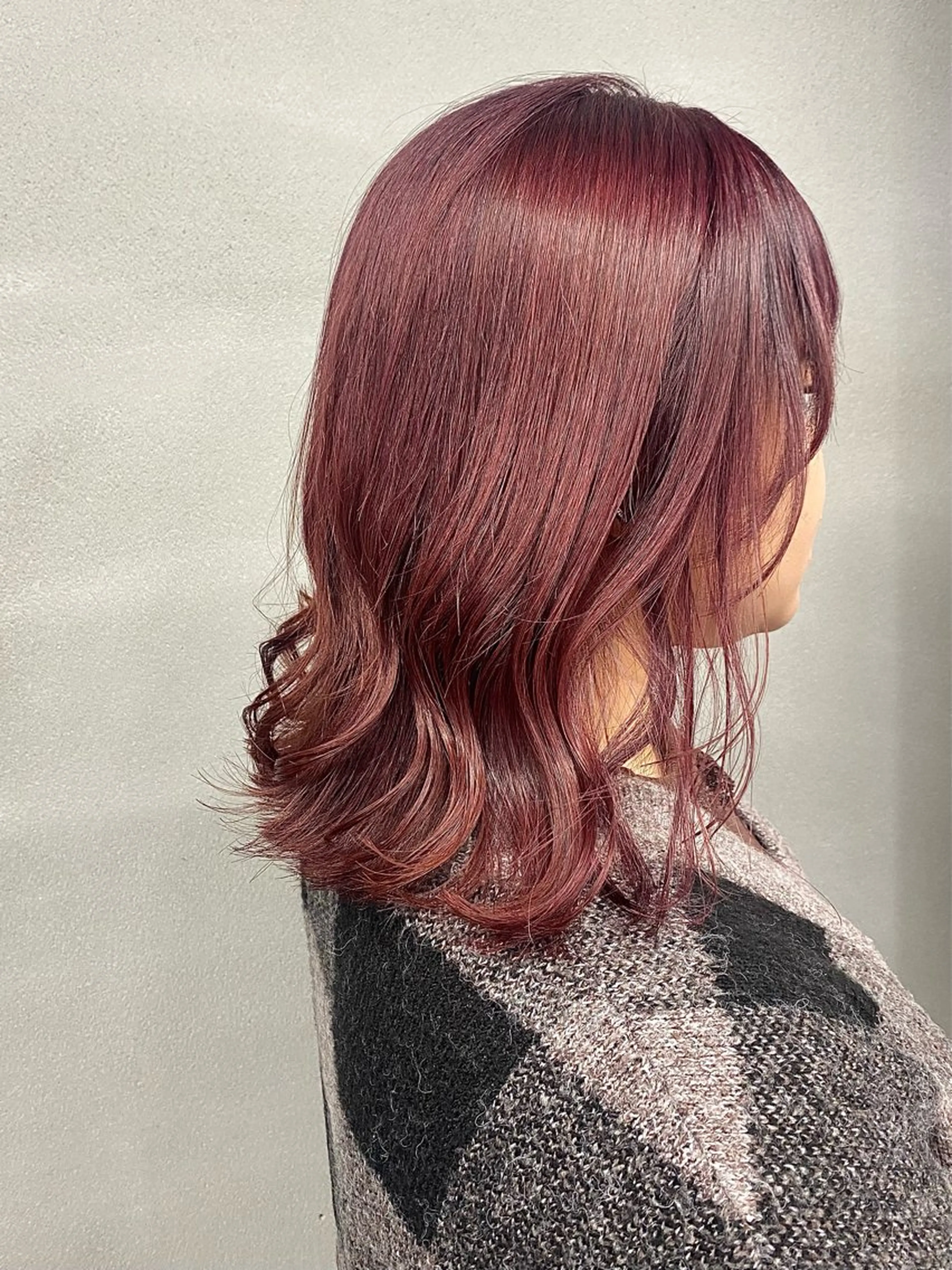 セミロング カラー ブリーチ カシス ピンクカラー ヘアカラー トリートメント 柏 デザインカラー/ レイヤー🐣シオリのヘアスタイル