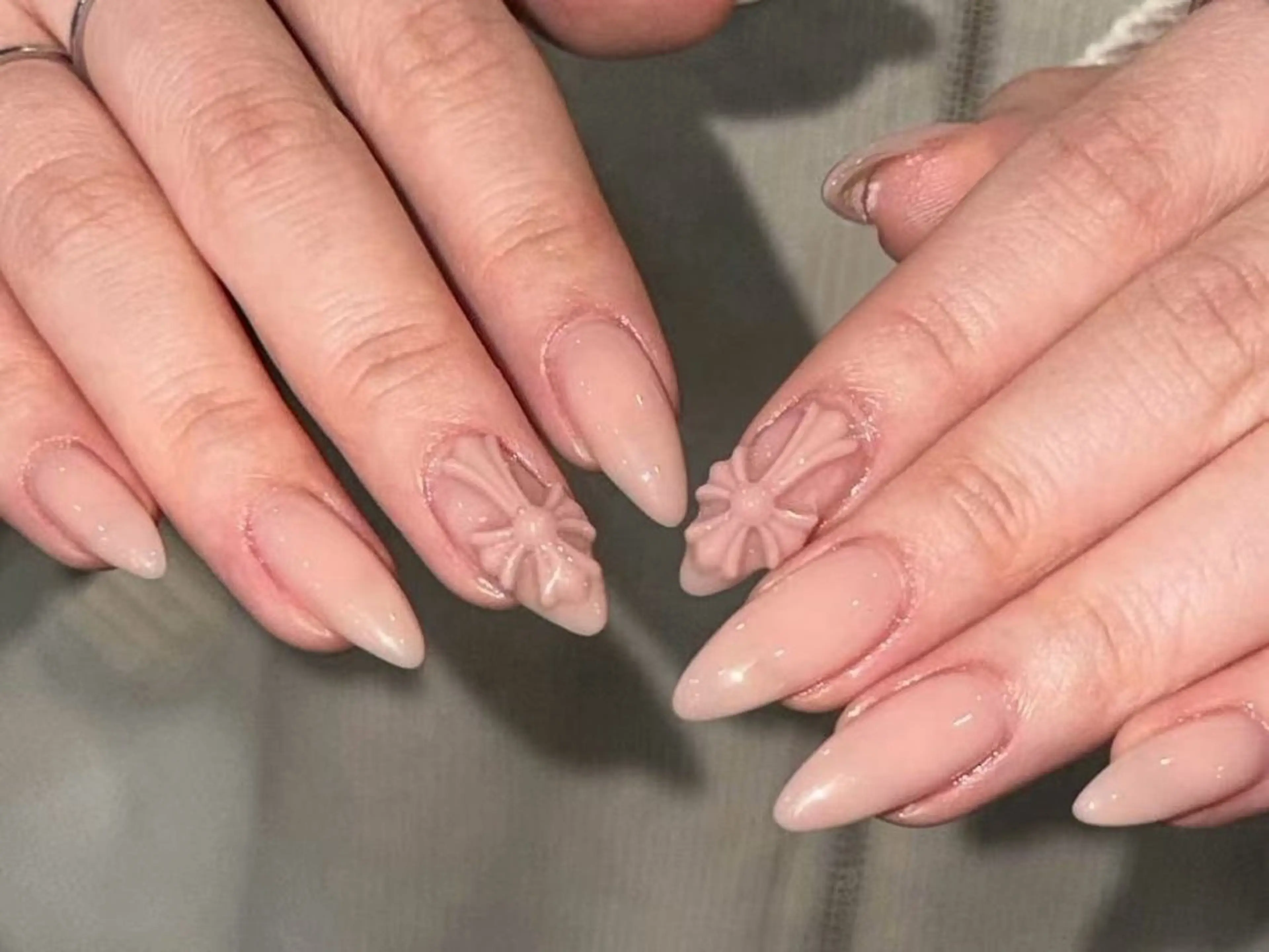 ネイル オーロラネイル チークネイル 長さ出し フットネイル フレンチネイル J&C Nail Salon吉祥寺所属・Yu Ki ネイルのネイルデザイン