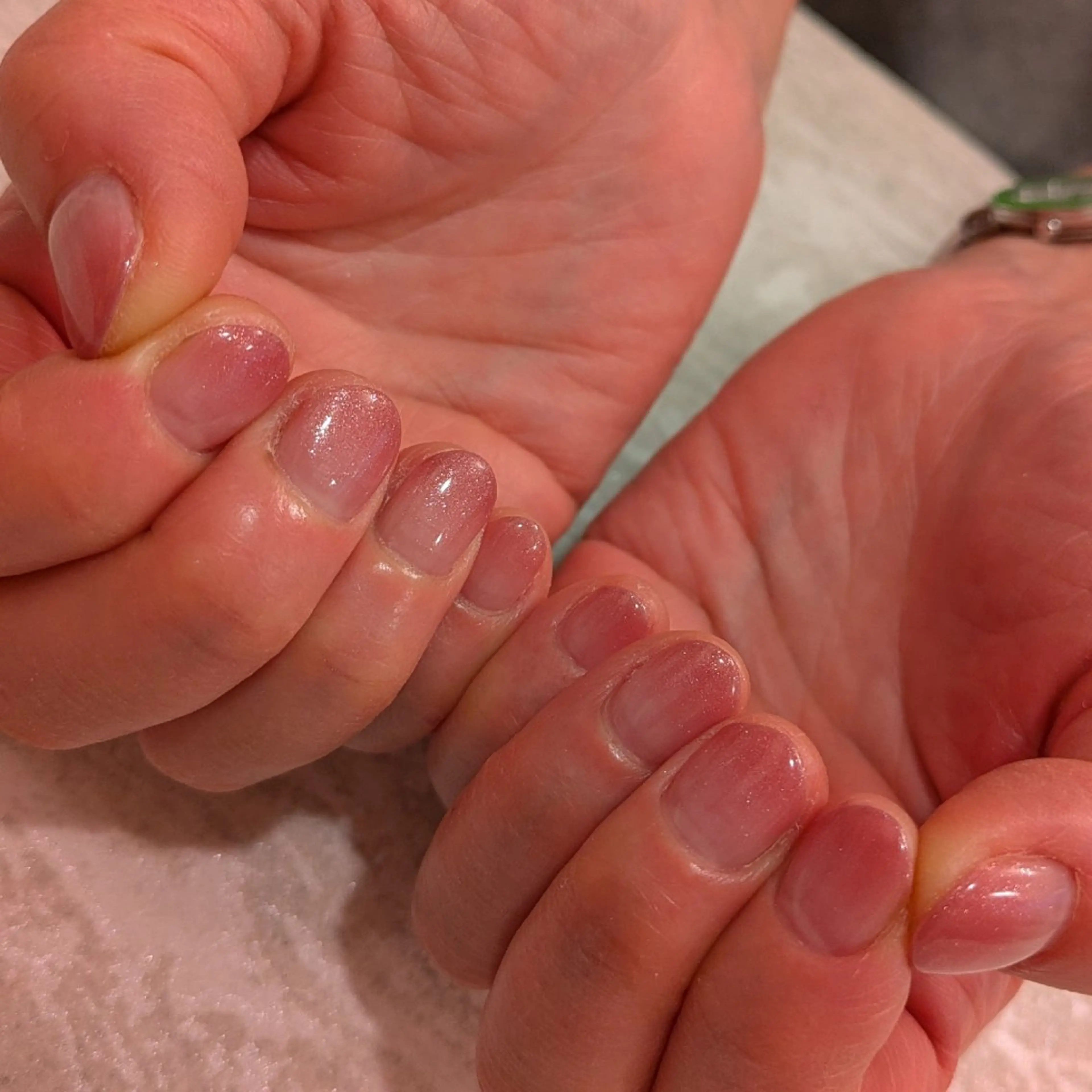 ネイル グラデーション ジェヌインネイル 河内のネイルデザイン