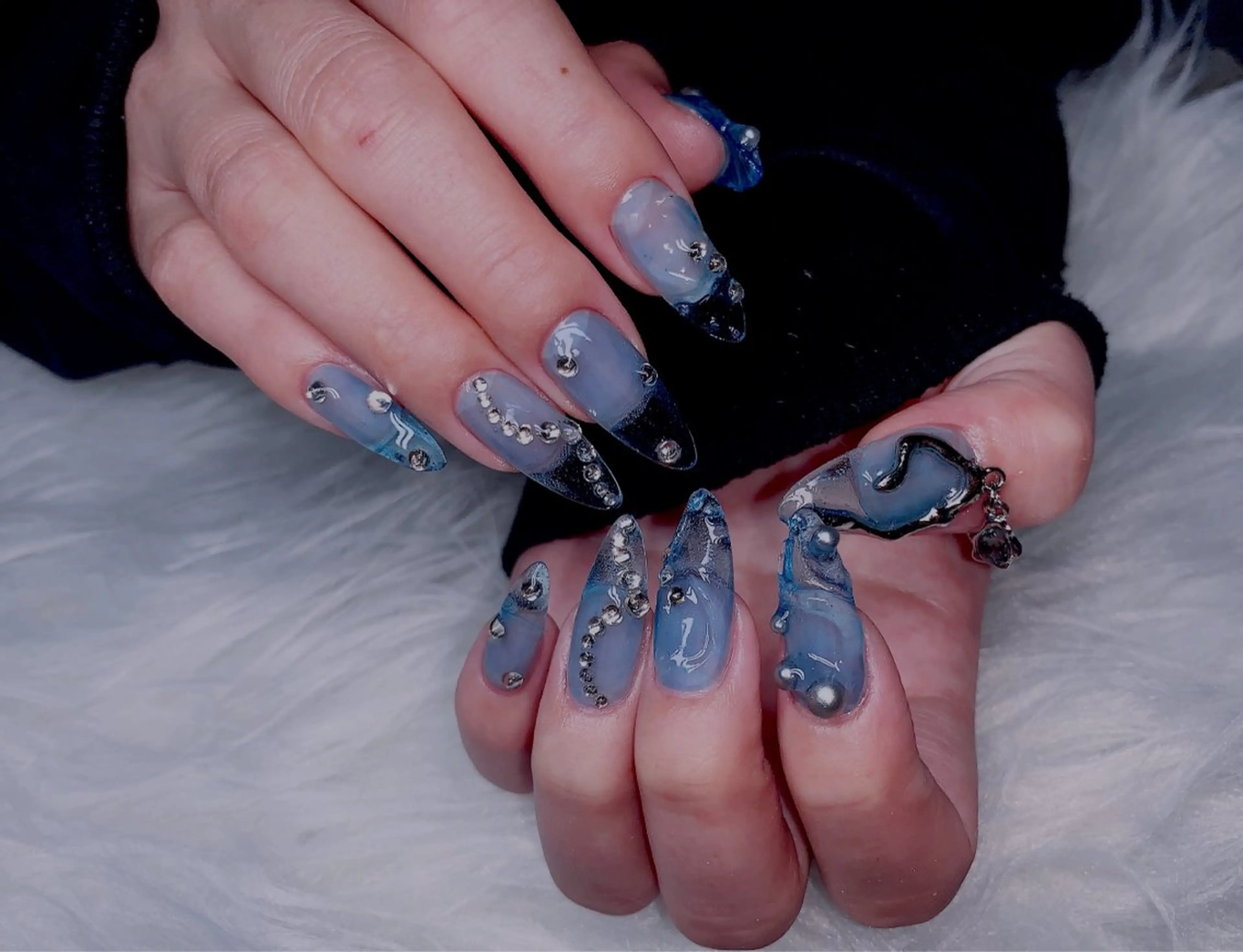 ネイル ゆず秋葉原 Vickyのネイルデザイン