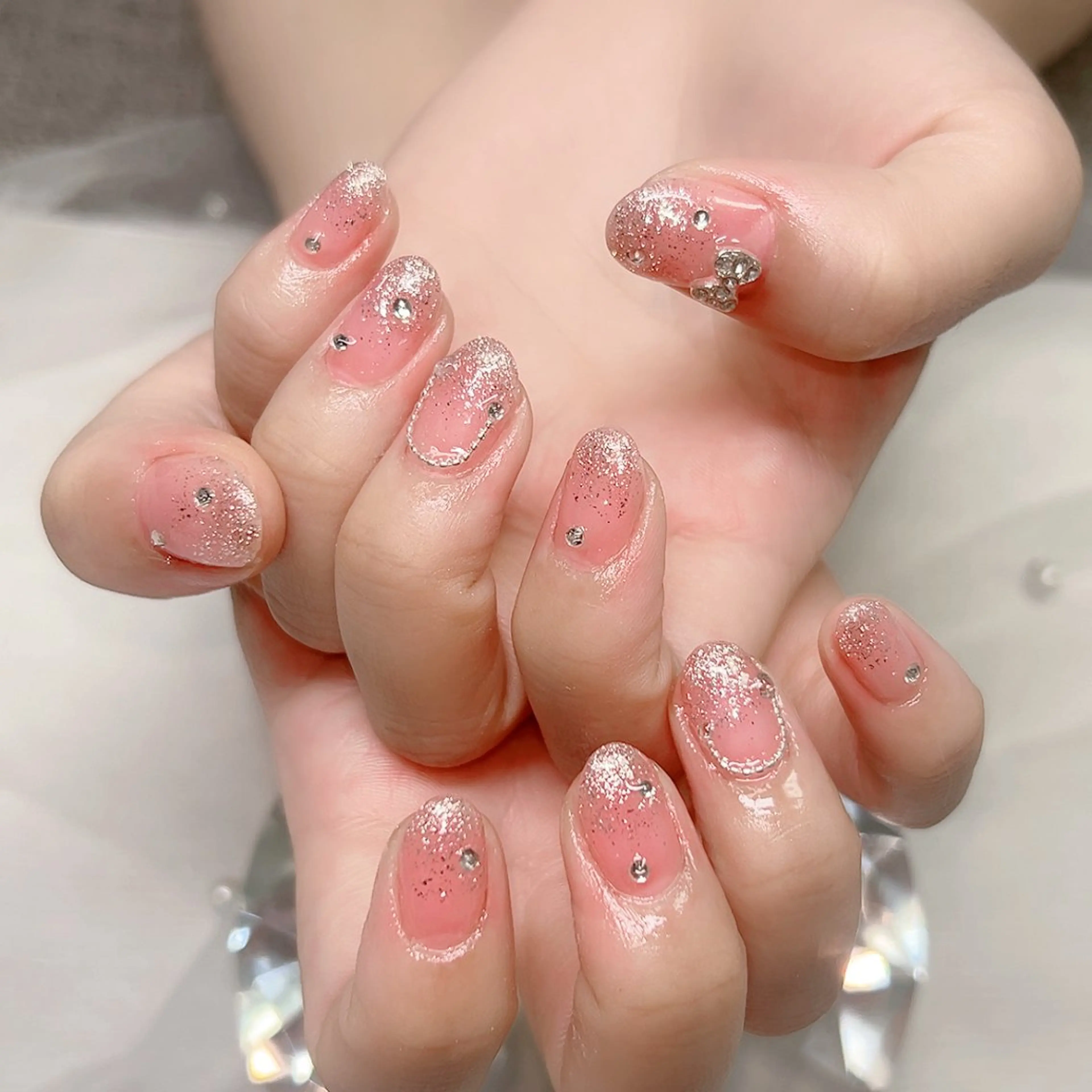 ネイル フラッシュネイル キラキラネイル ラメ(グリッター) 夏ネイル ハンドネイル Cute Tips nailのネイルデザイン