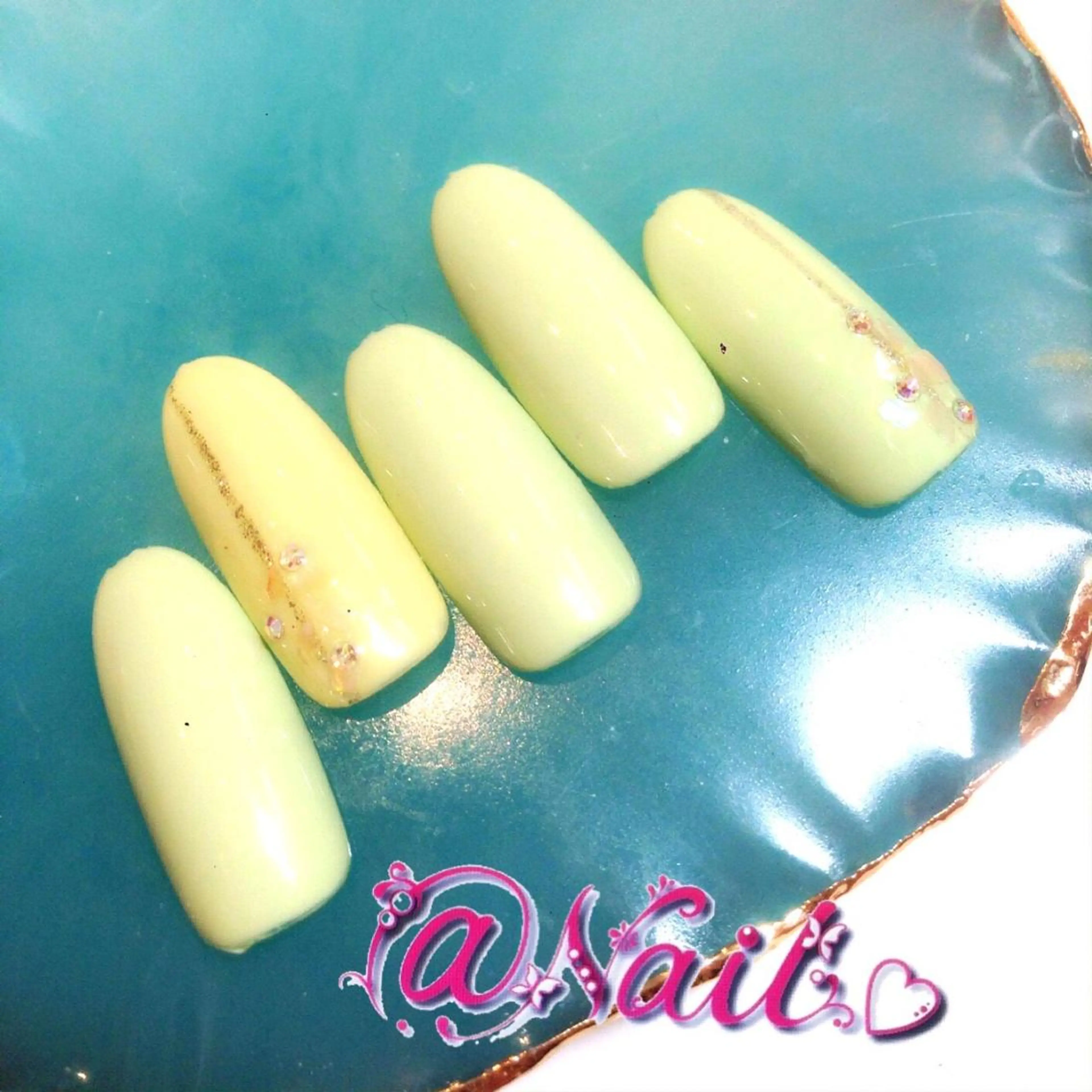 ネイル ネイルチップ 小尾 栞のネイルデザイン