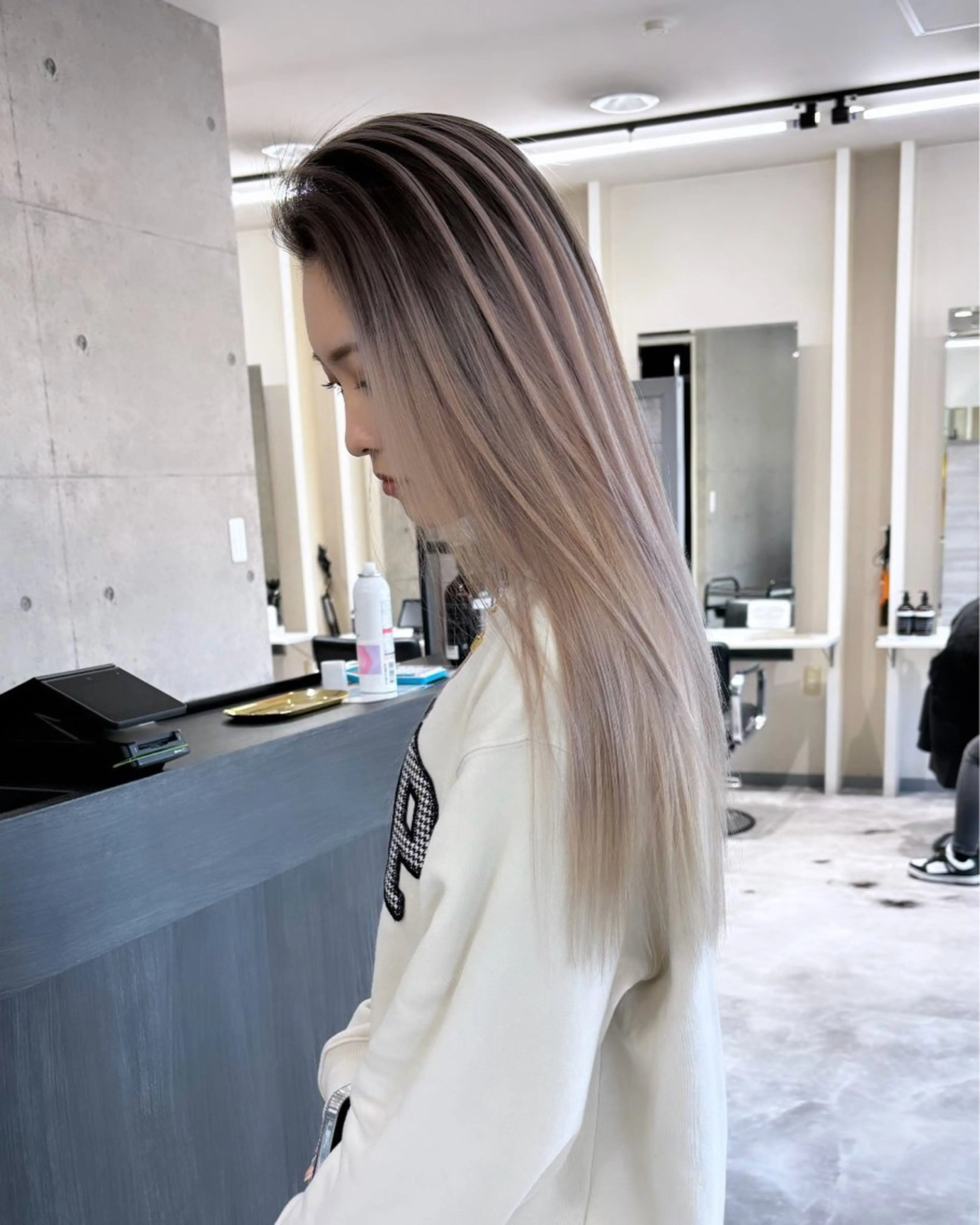 ロング カラー ショートボブ アディクシーカラー ブリーチ ケアブリーチ ダブルカラー SUZU/岡山/矯正 ブリーチ/レイヤーのヘアスタイル