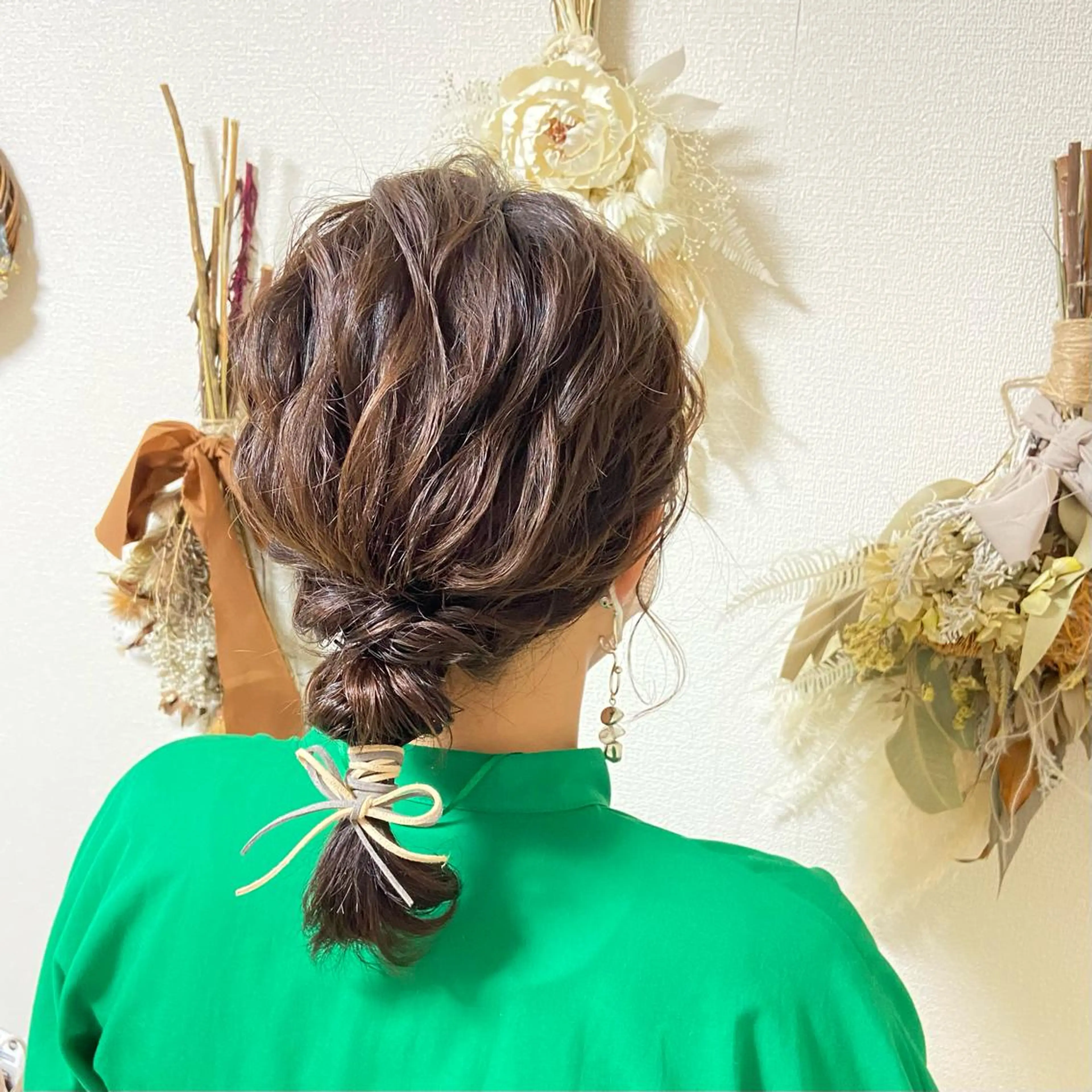 ミディアム ヘアアレンジ ヘアアンドメイクムタ 新居のヘアスタイル