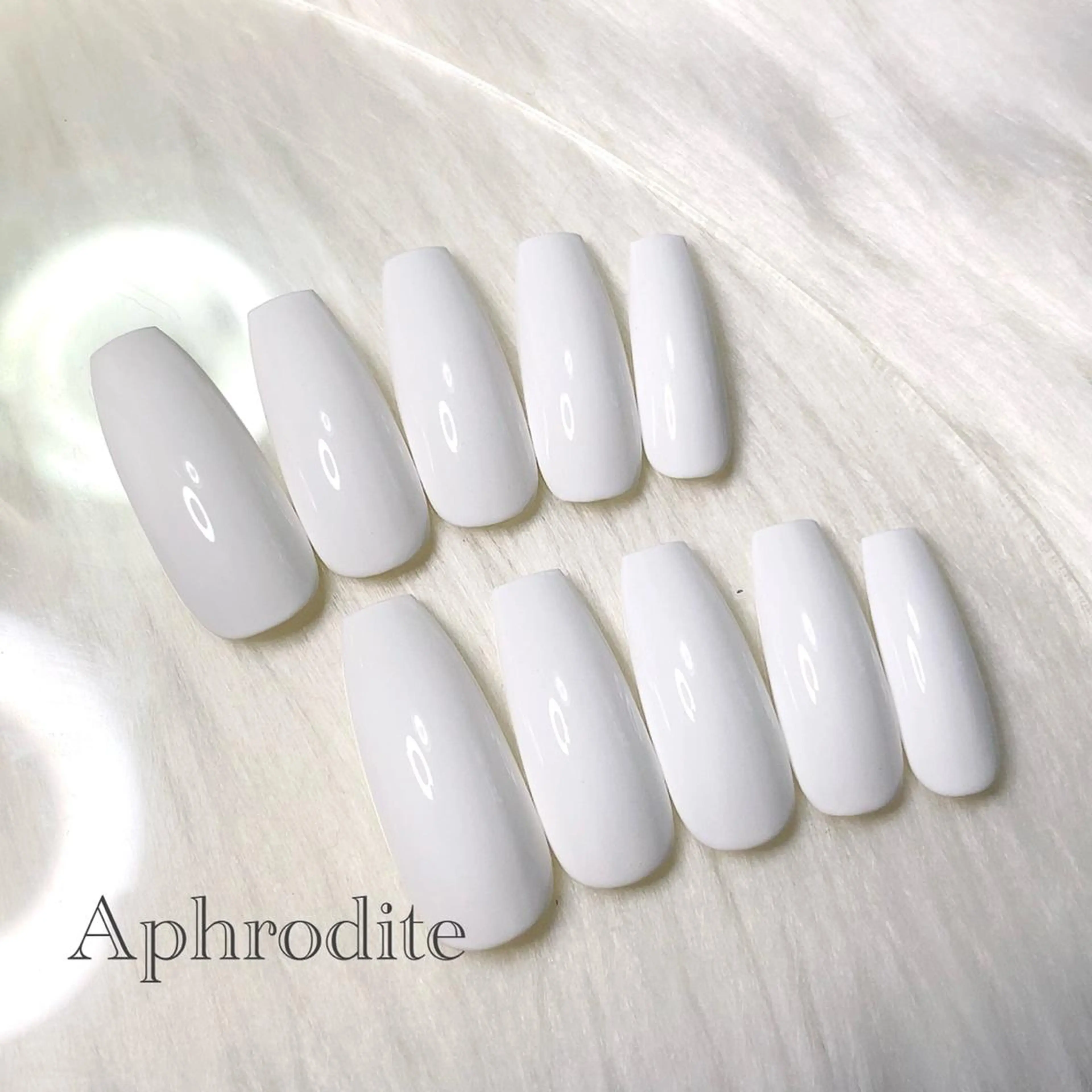 ネイル Aphrodite パラジェル認定サロンのネイルデザイン