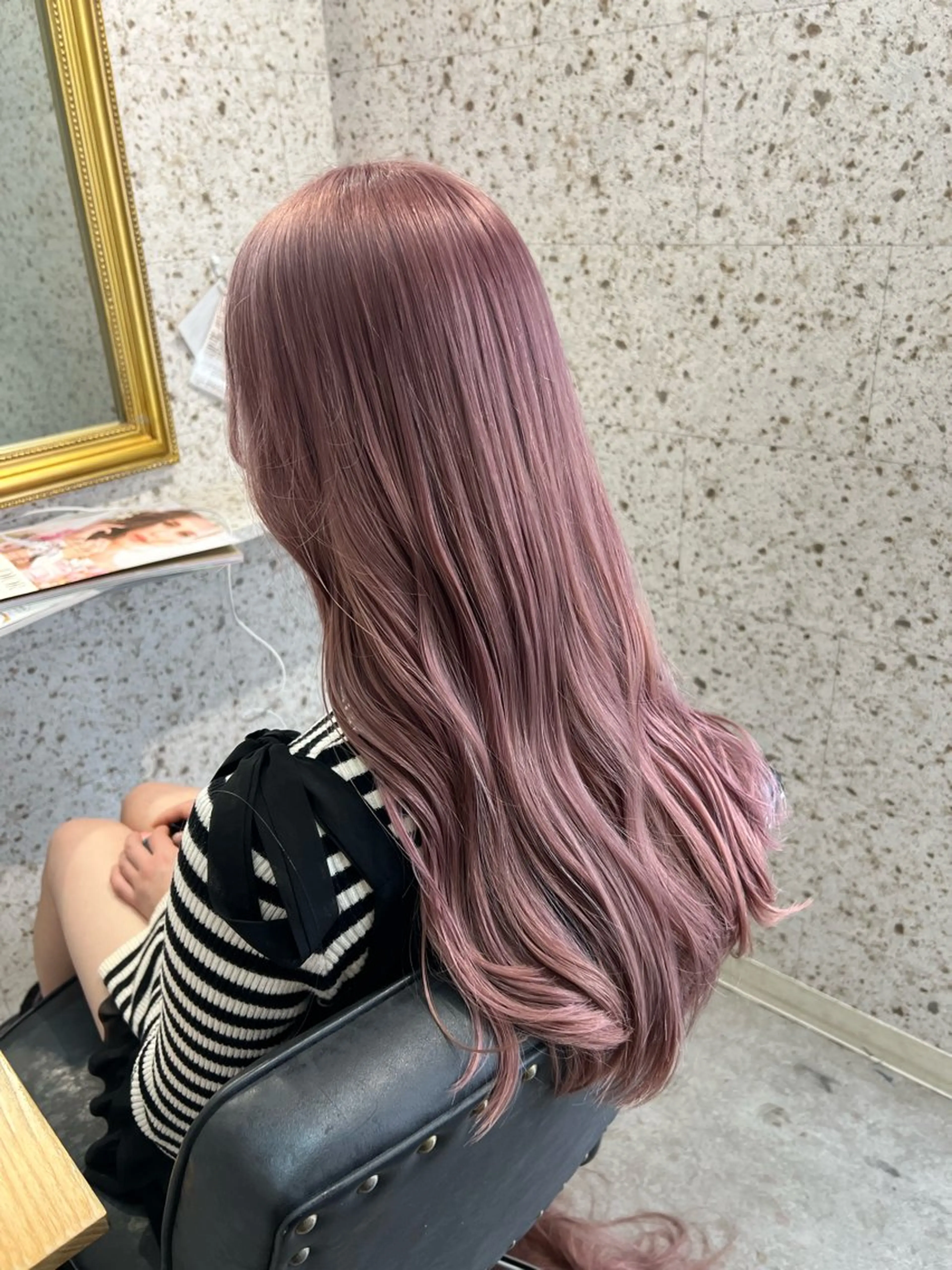 ロング カラー 黒髪 ブリーチ ピンクカラー ヘアカラー Ayaka🩰🎀 ガーリー/暖色♡のヘアスタイル