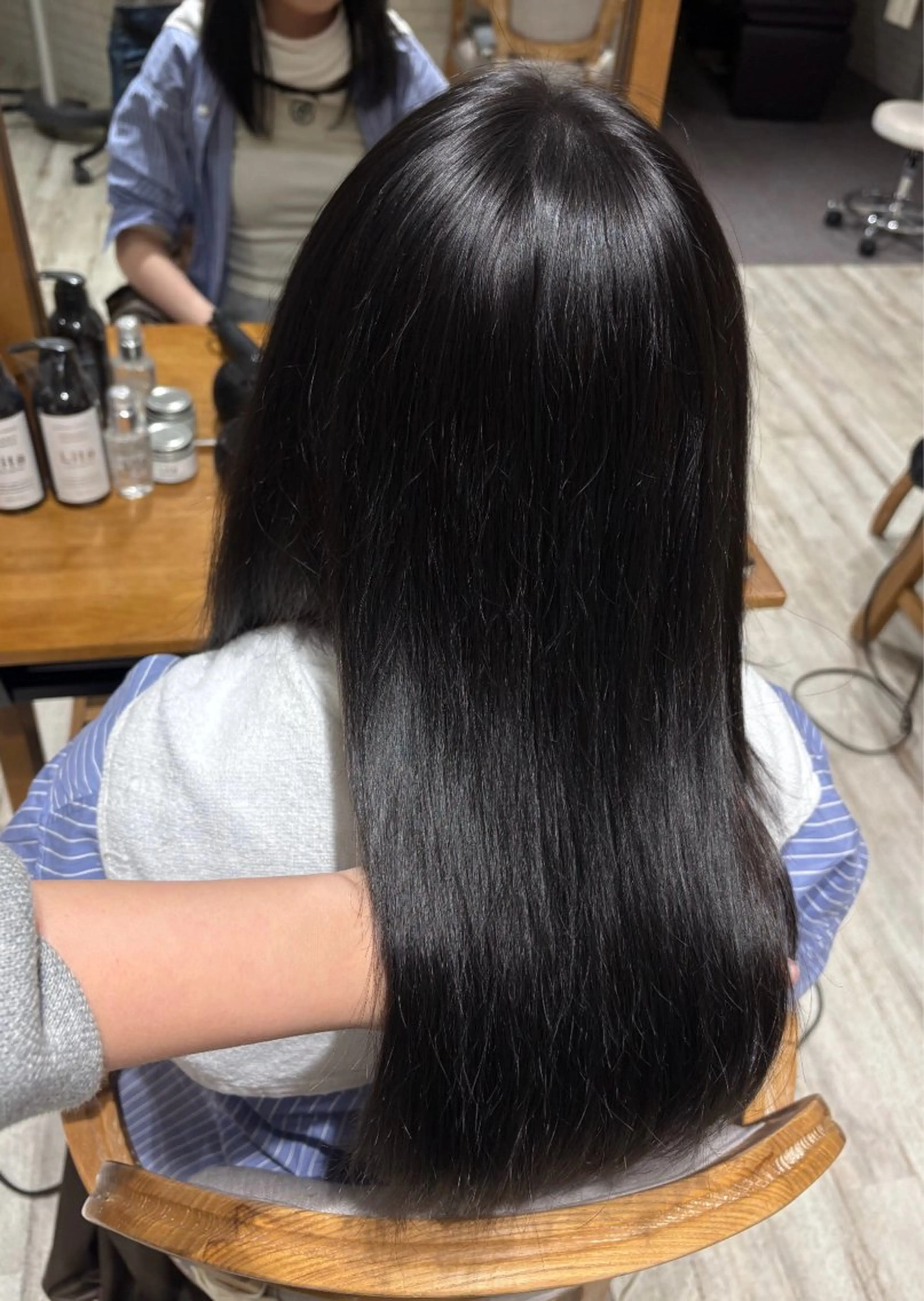 ロング カラー ベージュカラー グレージュ カット ヘアカラー トリートメント 透明感/韓国風 HIRARIのマツエク・マツパデザイン