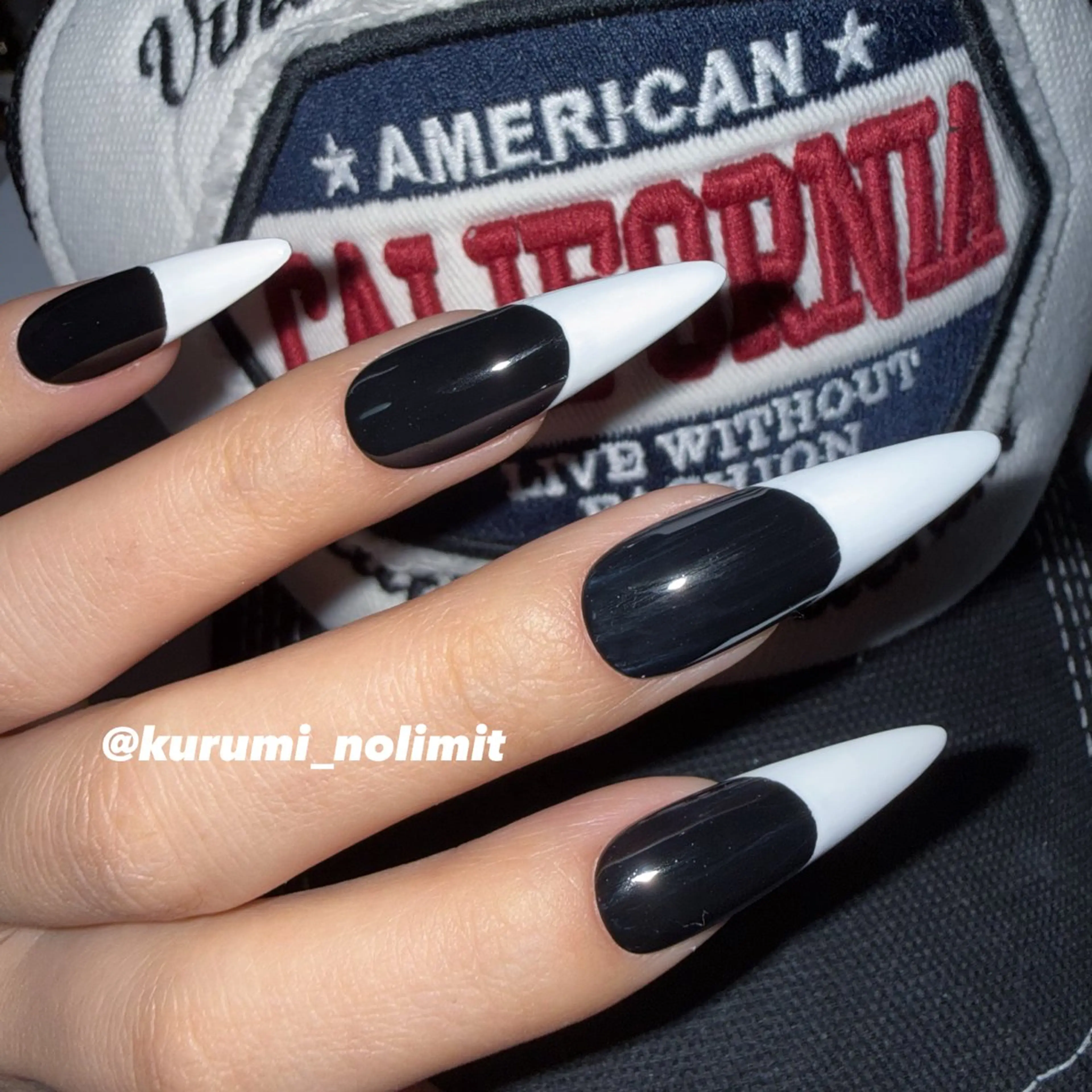 ネイル フレンチネイル グリーン NOLIMIT.OSAKA所属・NOLIMIT KURUMIのネイルデザイン