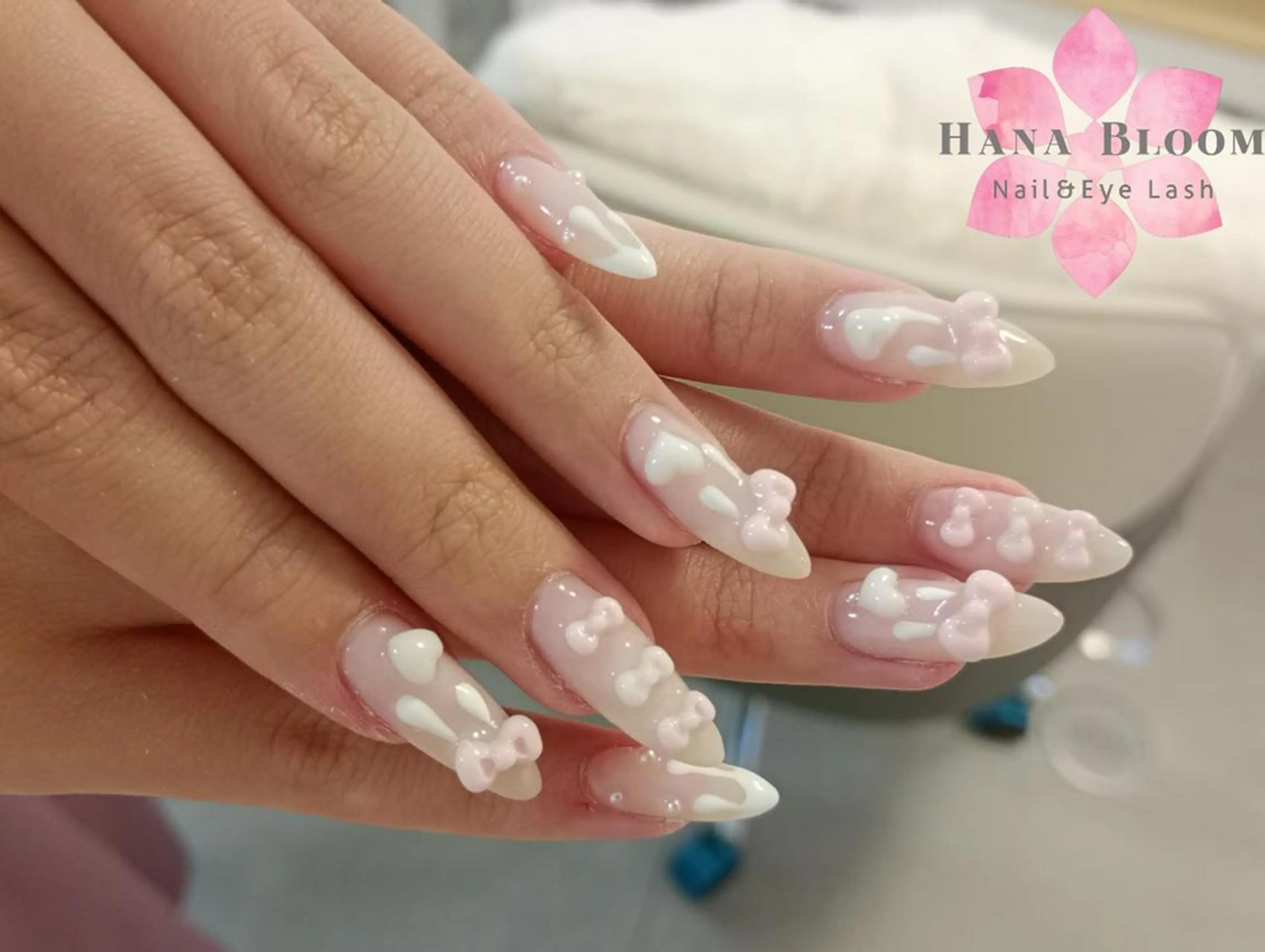 ネイル チークネイル 長さ出し フレンチネイル ジェルネイル マグネットネイル ハンドネイル ハンドケア Hana Bloom Nail 渋谷道玄坂のネイルデザイン