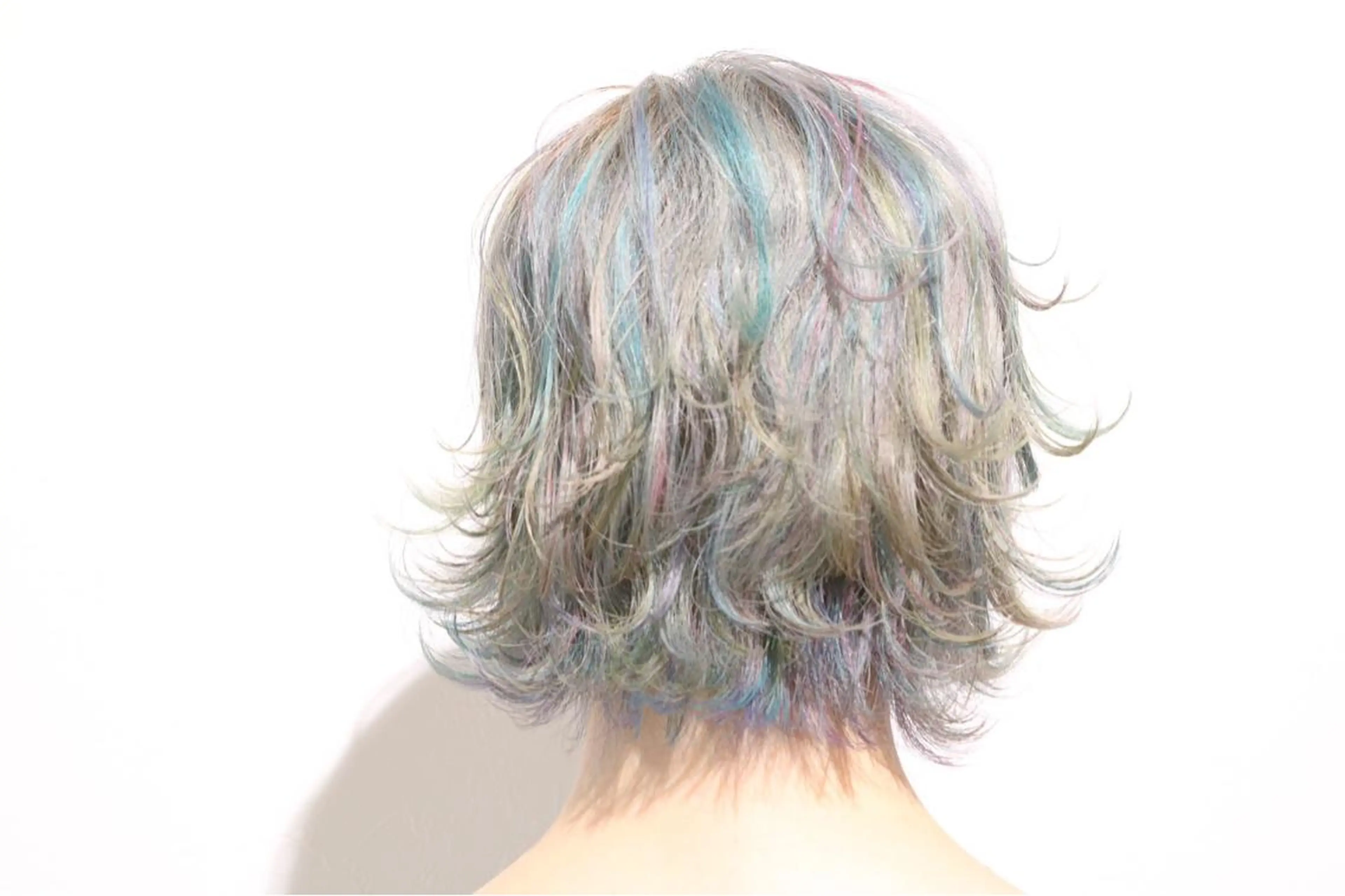 ミディアム カラー パーマ ヘアアレンジ ネイル マツエク・マツパ ユニコーンカラー ハイトーン特化🤍 浦住のヘアスタイル