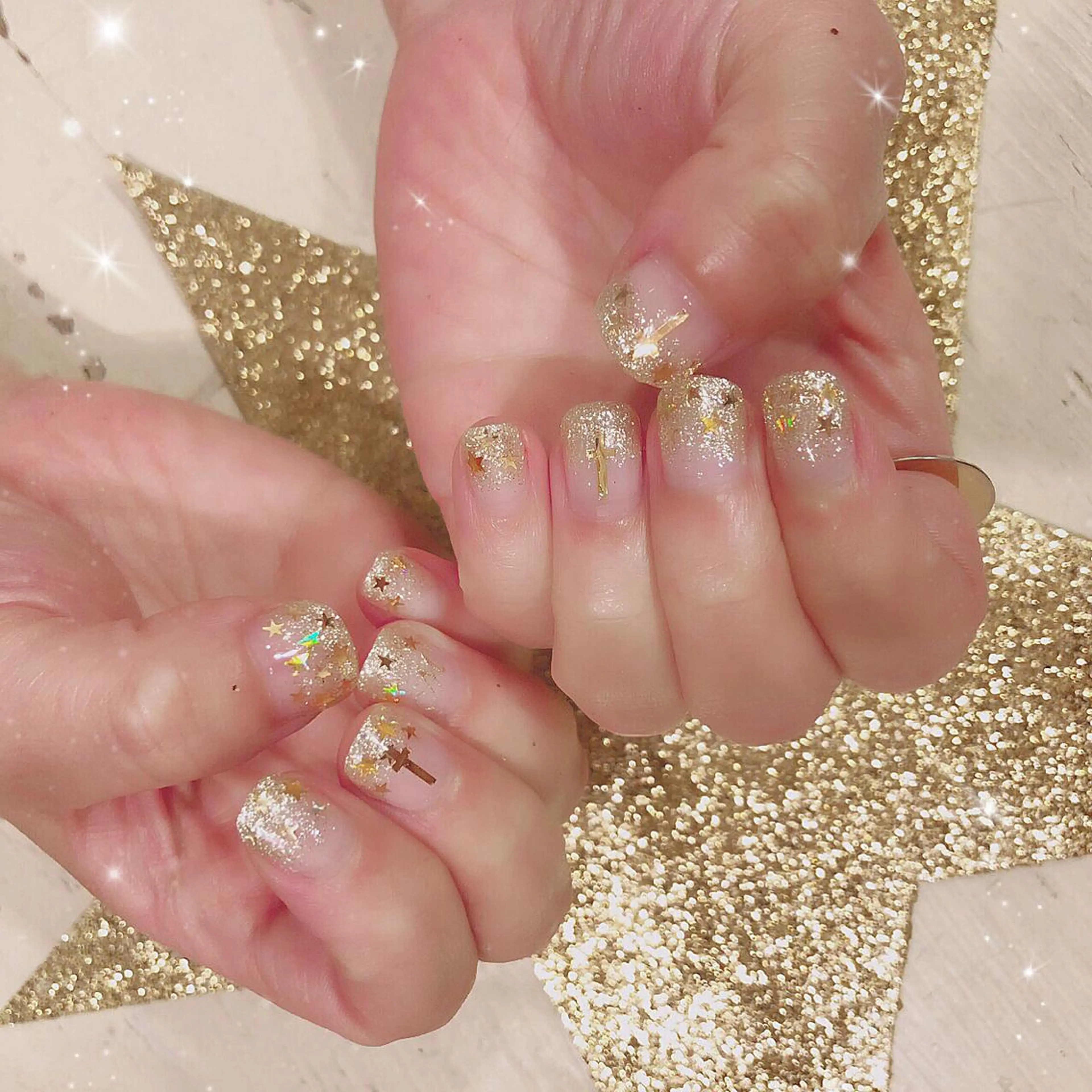 ネイル ゴールド グラデーション ラメ(グリッター) ラメグラデーション 持ち込み ハンドネイル フットネイル mi chiのネイルデザイン