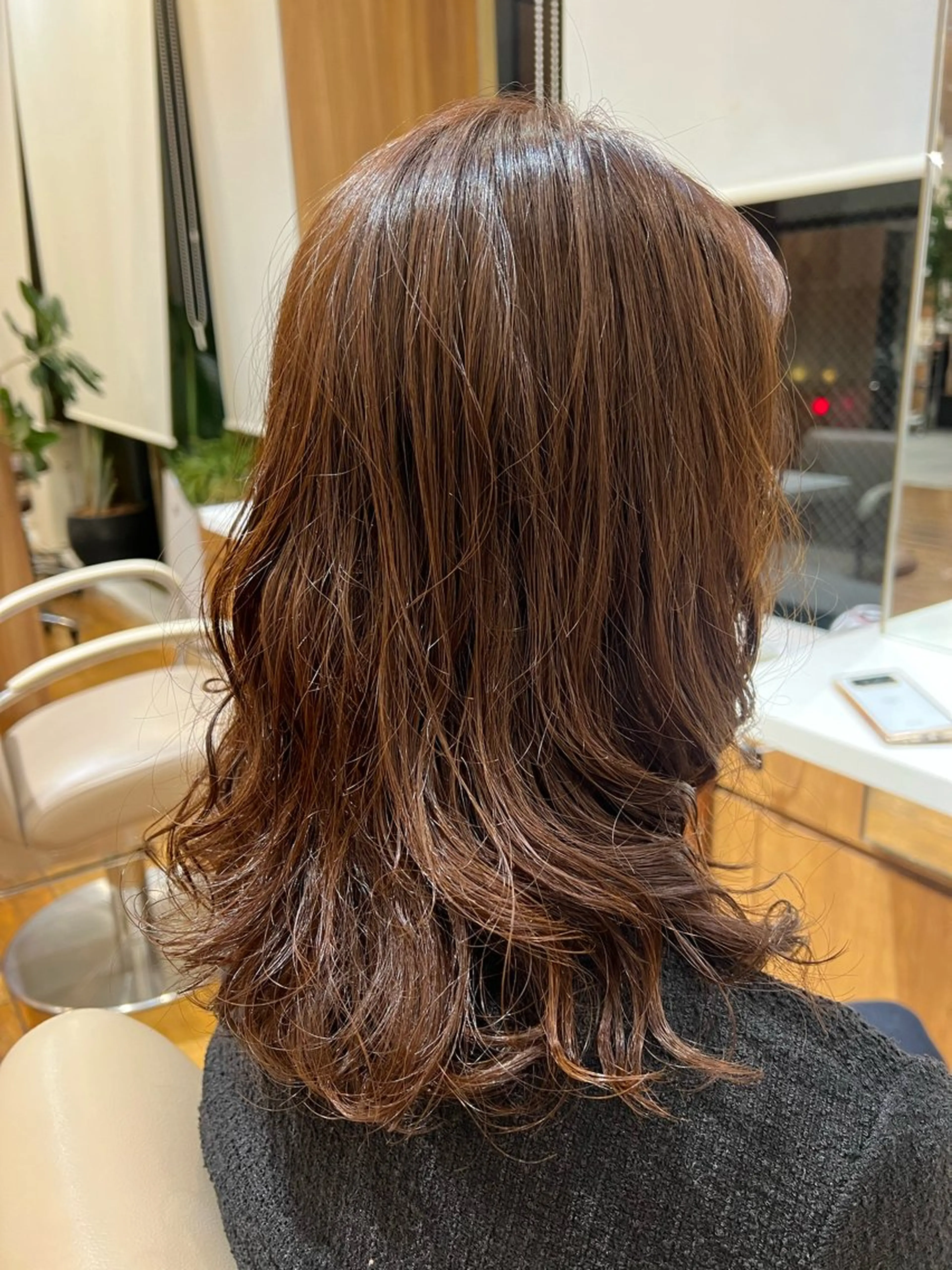 セミロング 村中 逸紀のヘアスタイル