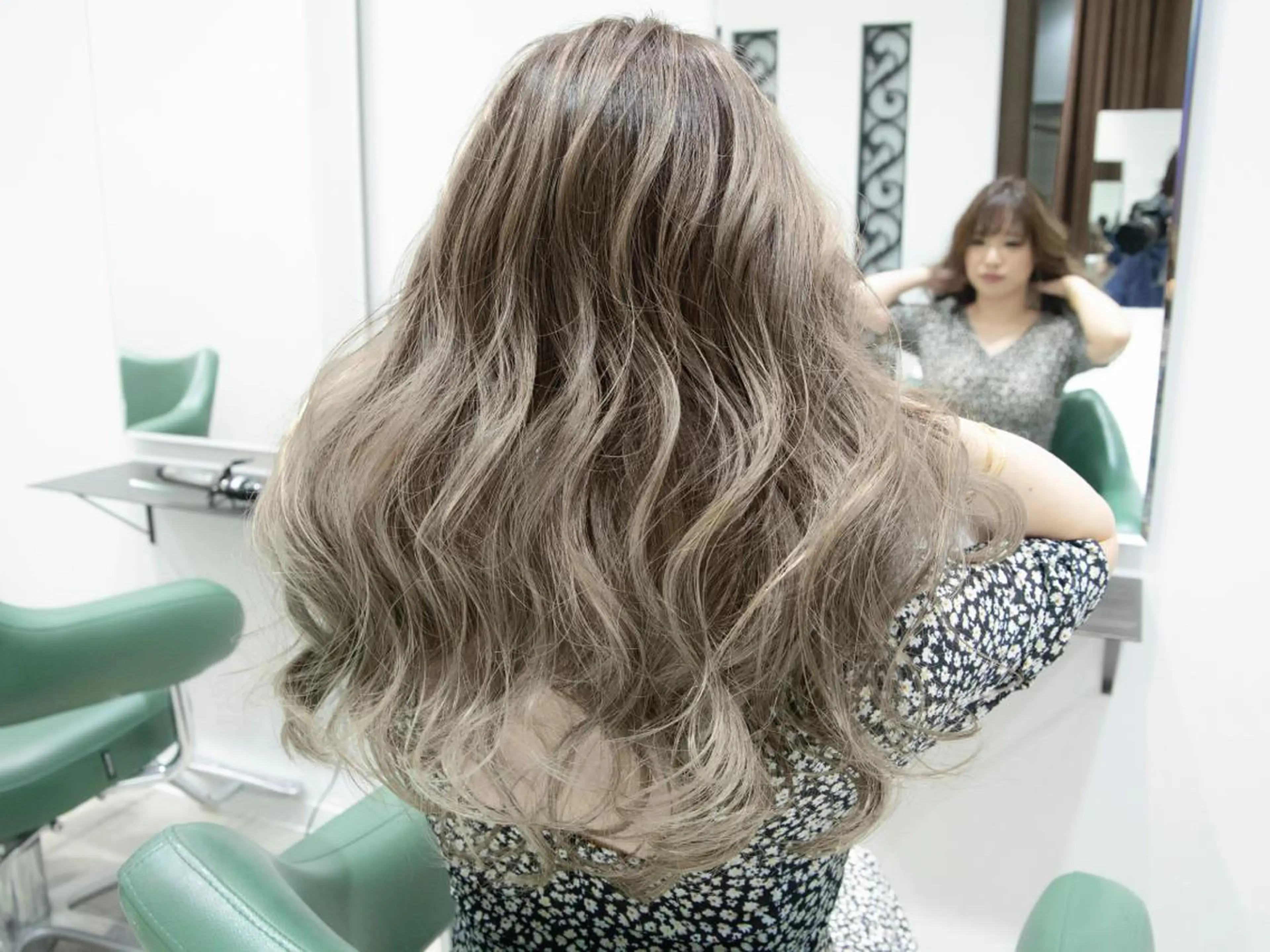 ロング カラー Re:ta Hair 飯田淳平のヘアスタイル