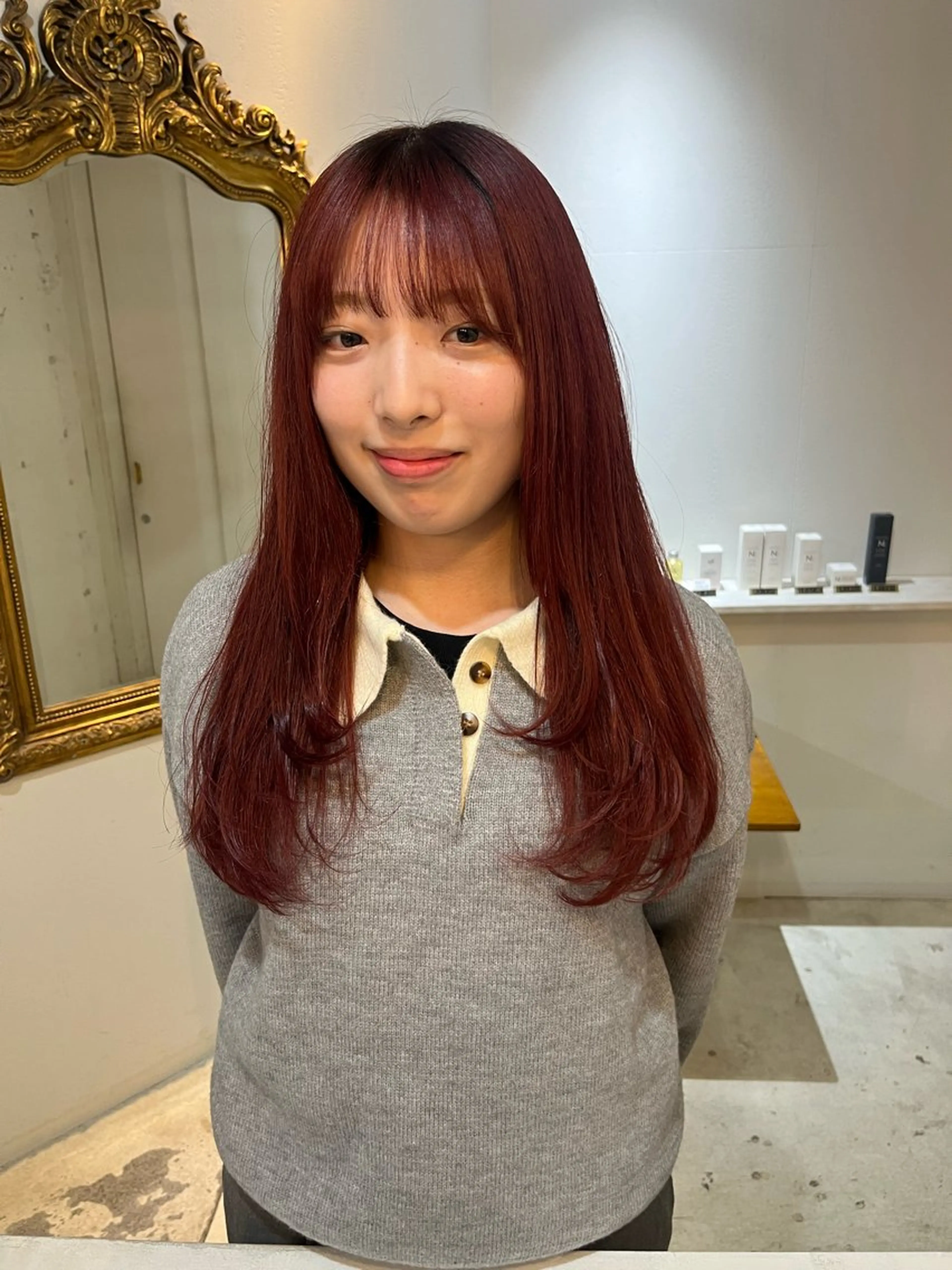 ロング 🩶ハイトーン🖤 URARAのヘアスタイル