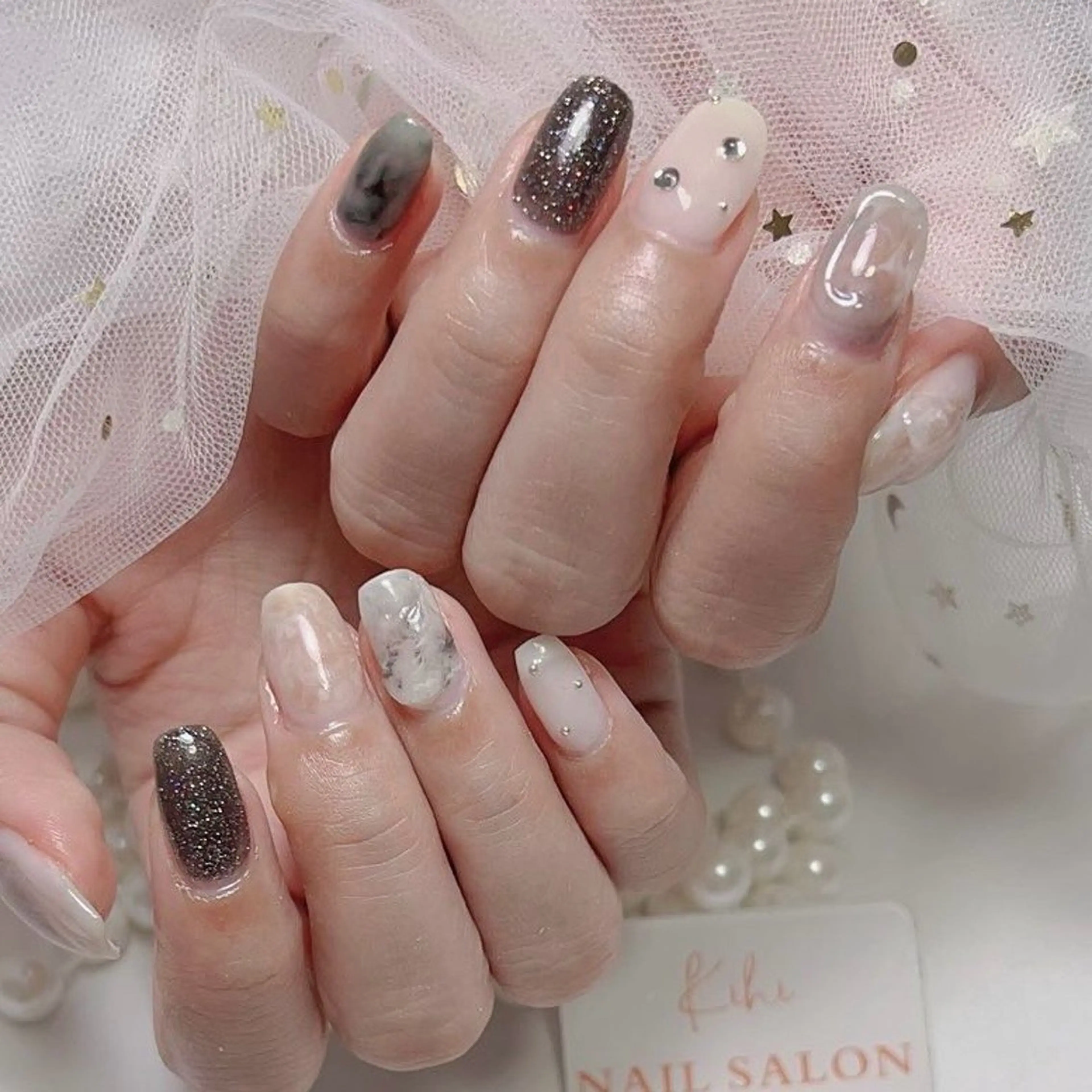 ネイル アートネイル フレンチネイル ジェルネイル グラデーション 韓国ネイル ハンドネイル 💕鈴木ユリ パラジェル/オフ無料のネイルデザイン