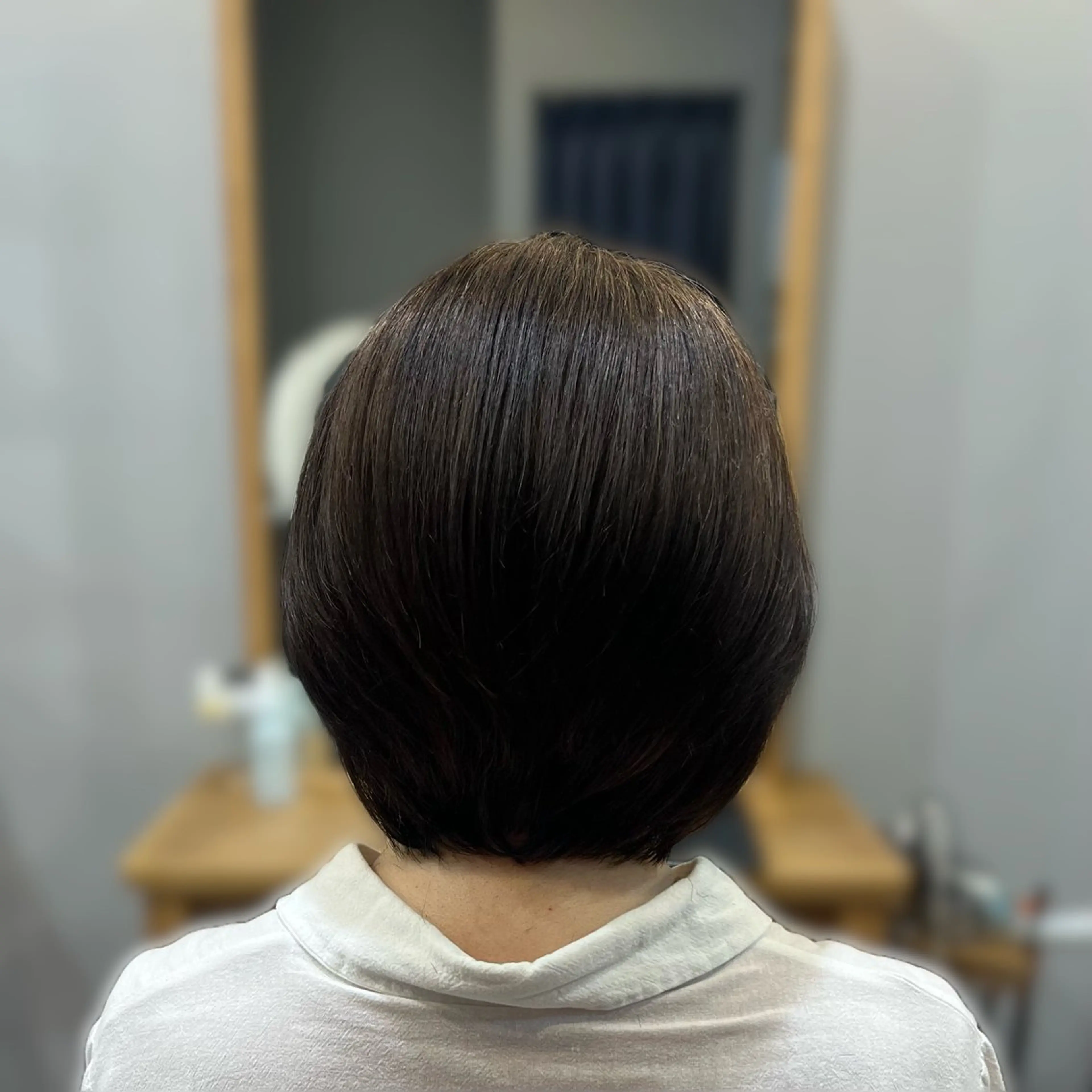 ショート カット 🌸 飯野 舞桜のヘアスタイル