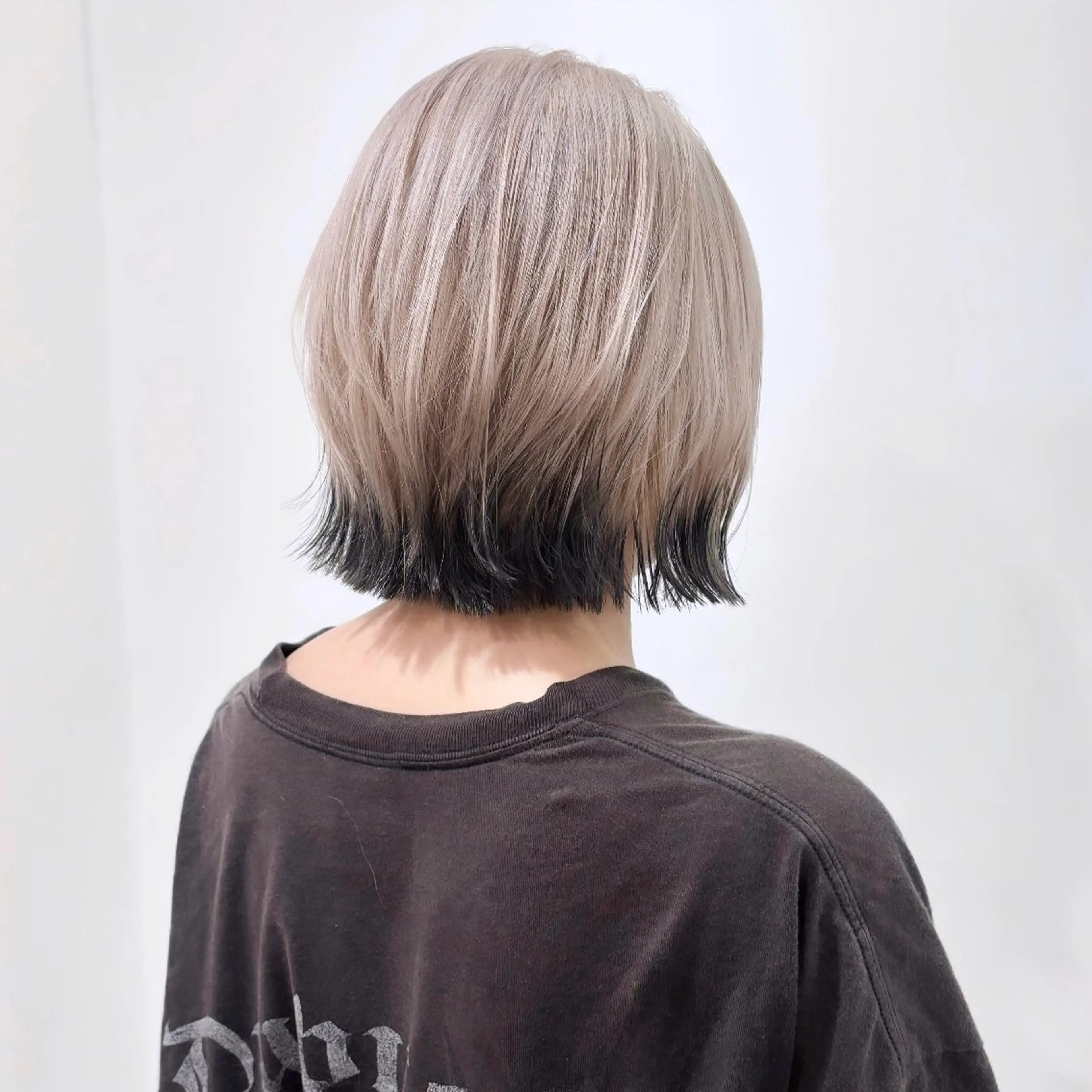 ミディアム カラー カット ヘアカラー トリートメント ハイトーン/ウルフ/ レイヤー/Asukaのヘアスタイル