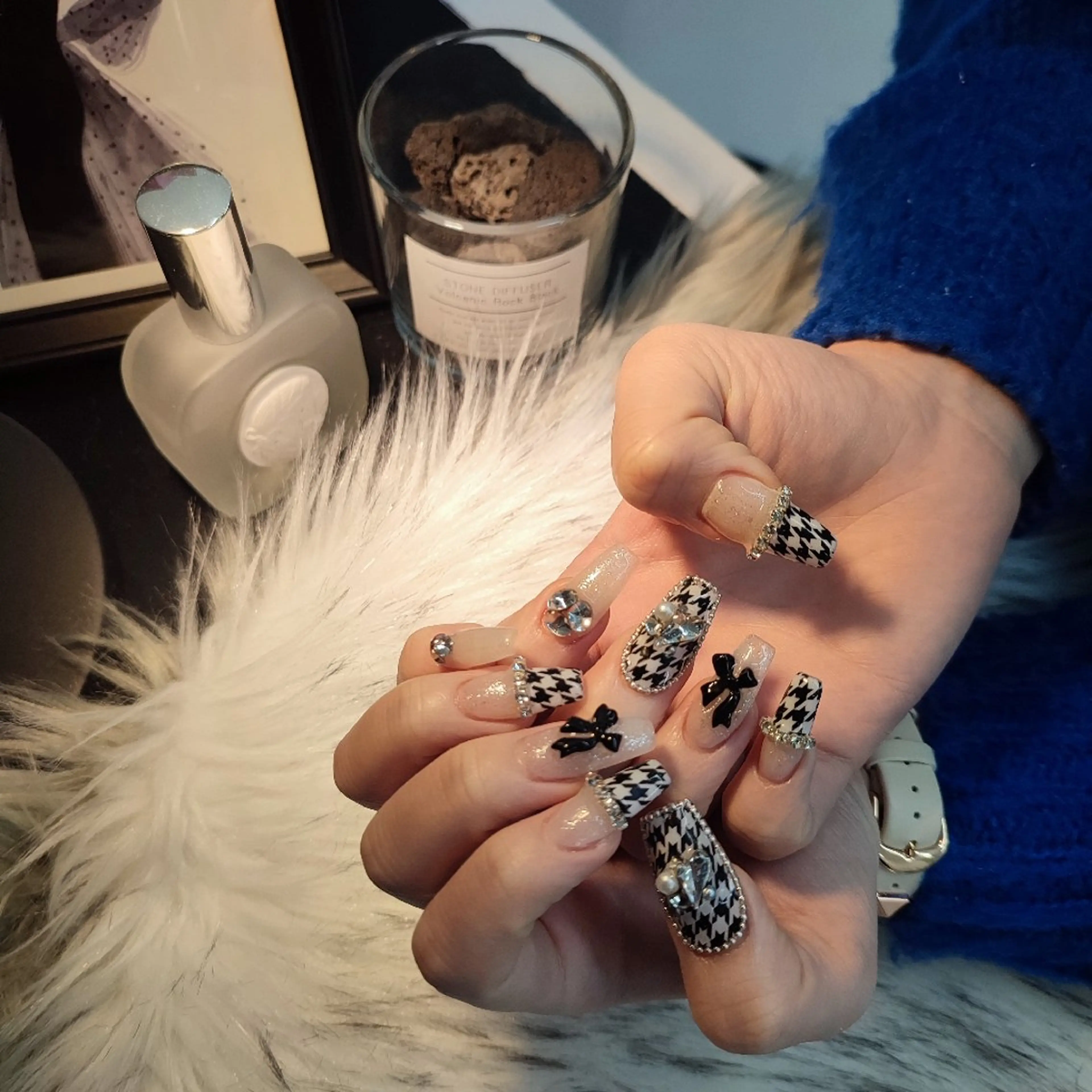 ネイル ハンドネイル RUNWAY 　　の眉毛・アイブロウイメージ