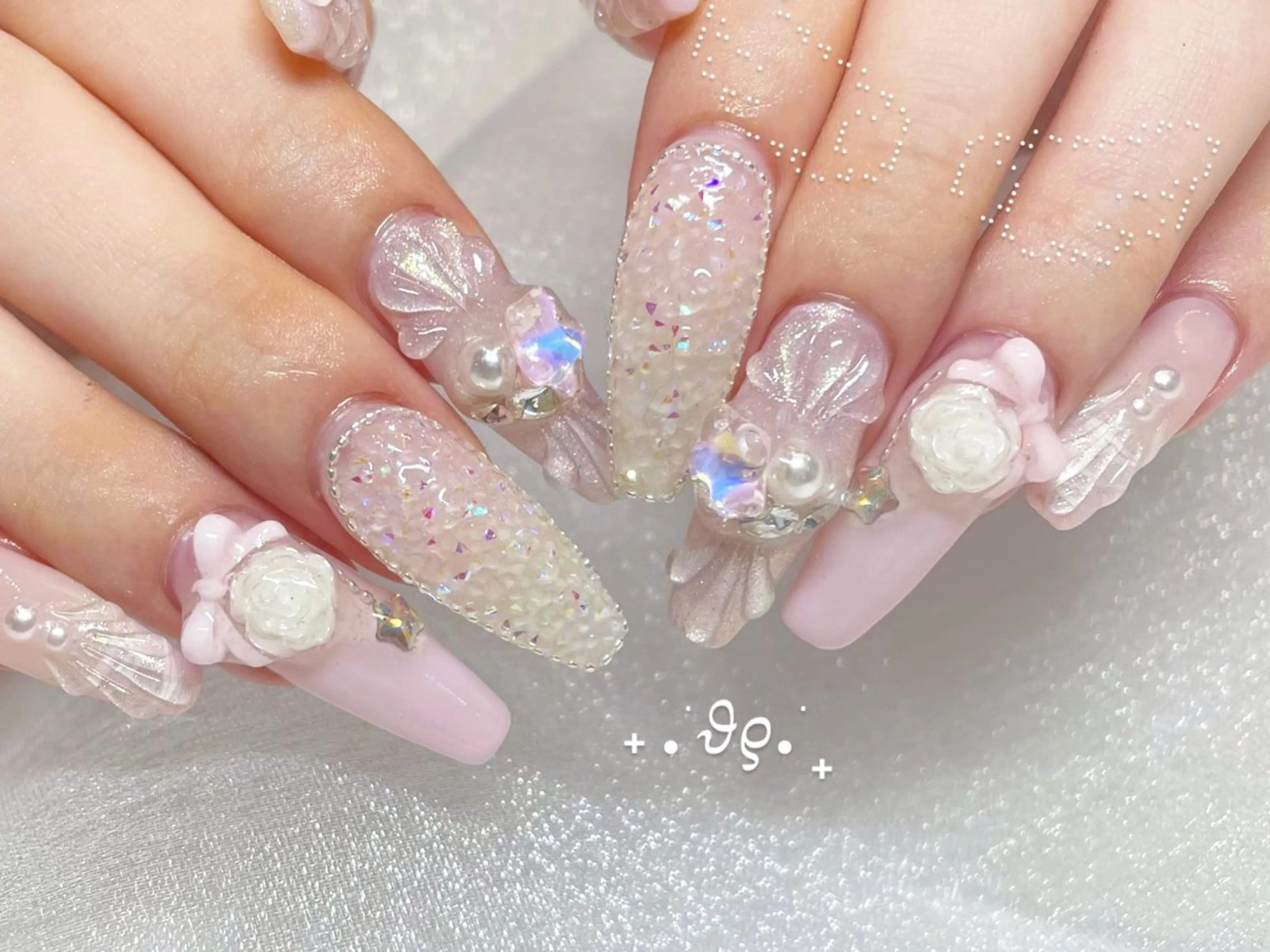 ネイル ブルー キラキラネイル ピンク ハンドネイル Tsukahara 🌷仙台PARCOのネイルデザイン