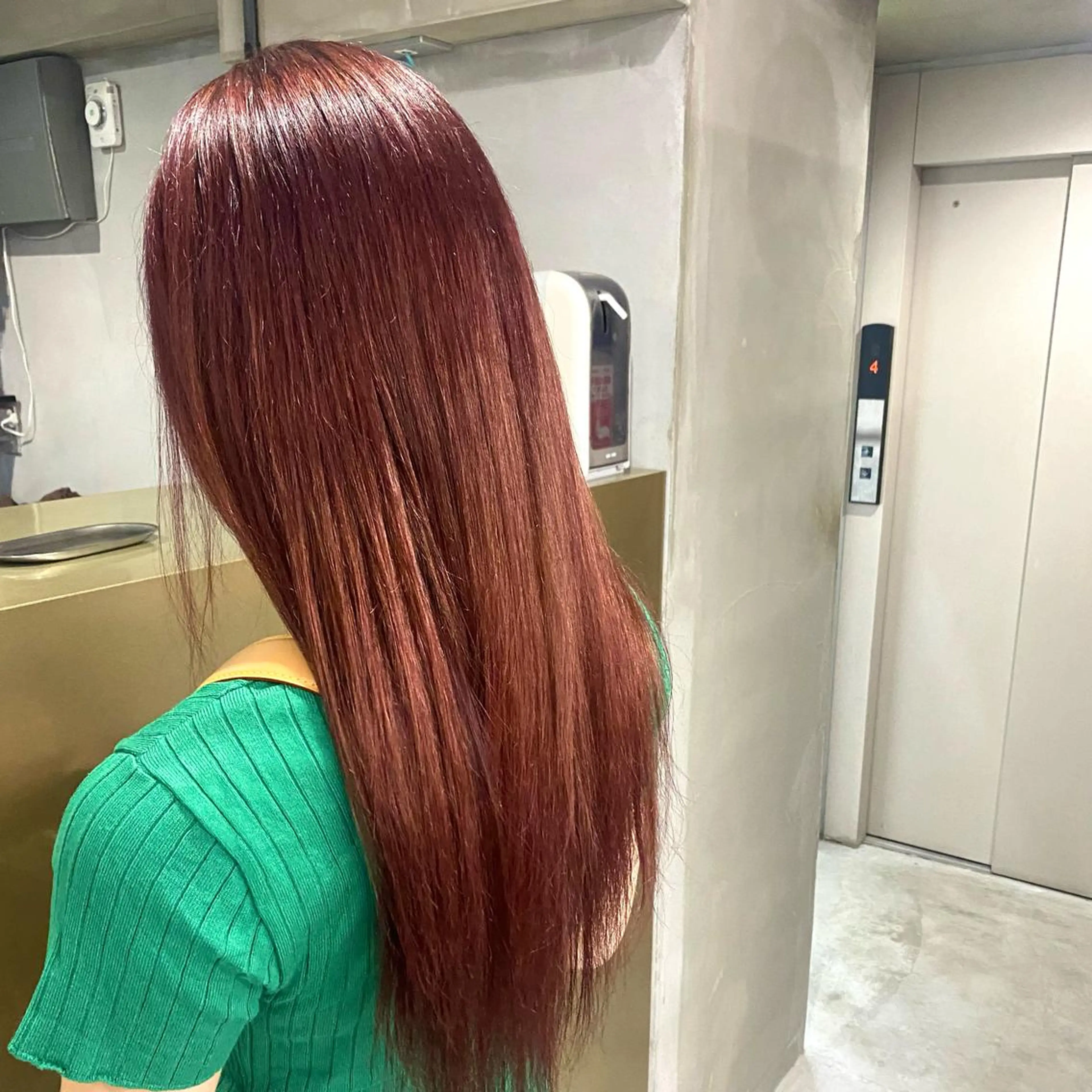 ロング カラー THEMAISONsugahara【ザメゾン】所属・田代 佳穂のヘアスタイル