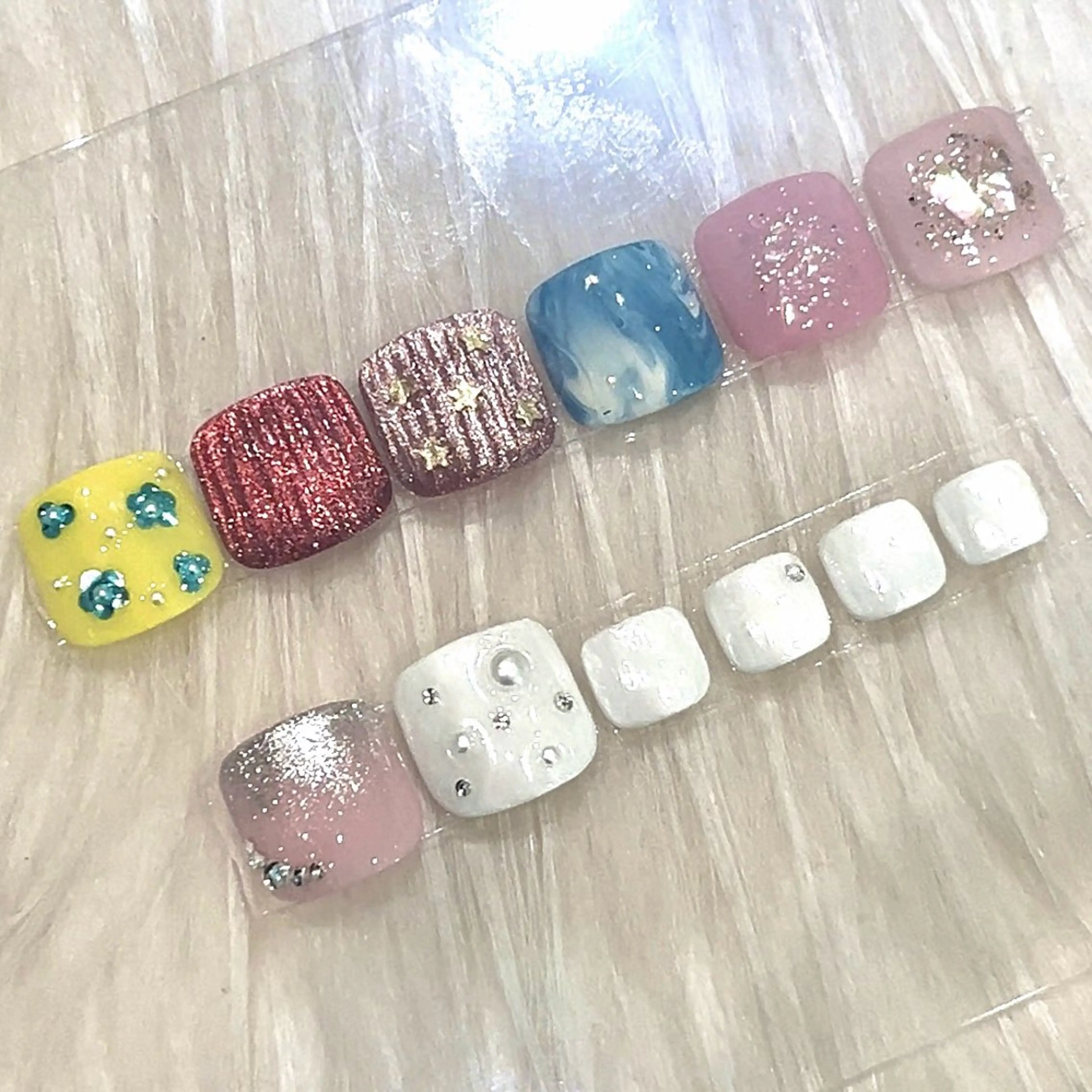 ネイル アートネイル フットネイル ジェルネイル ワンカラーネイル パラジェル yuzuka 🍀🖤のネイルデザイン