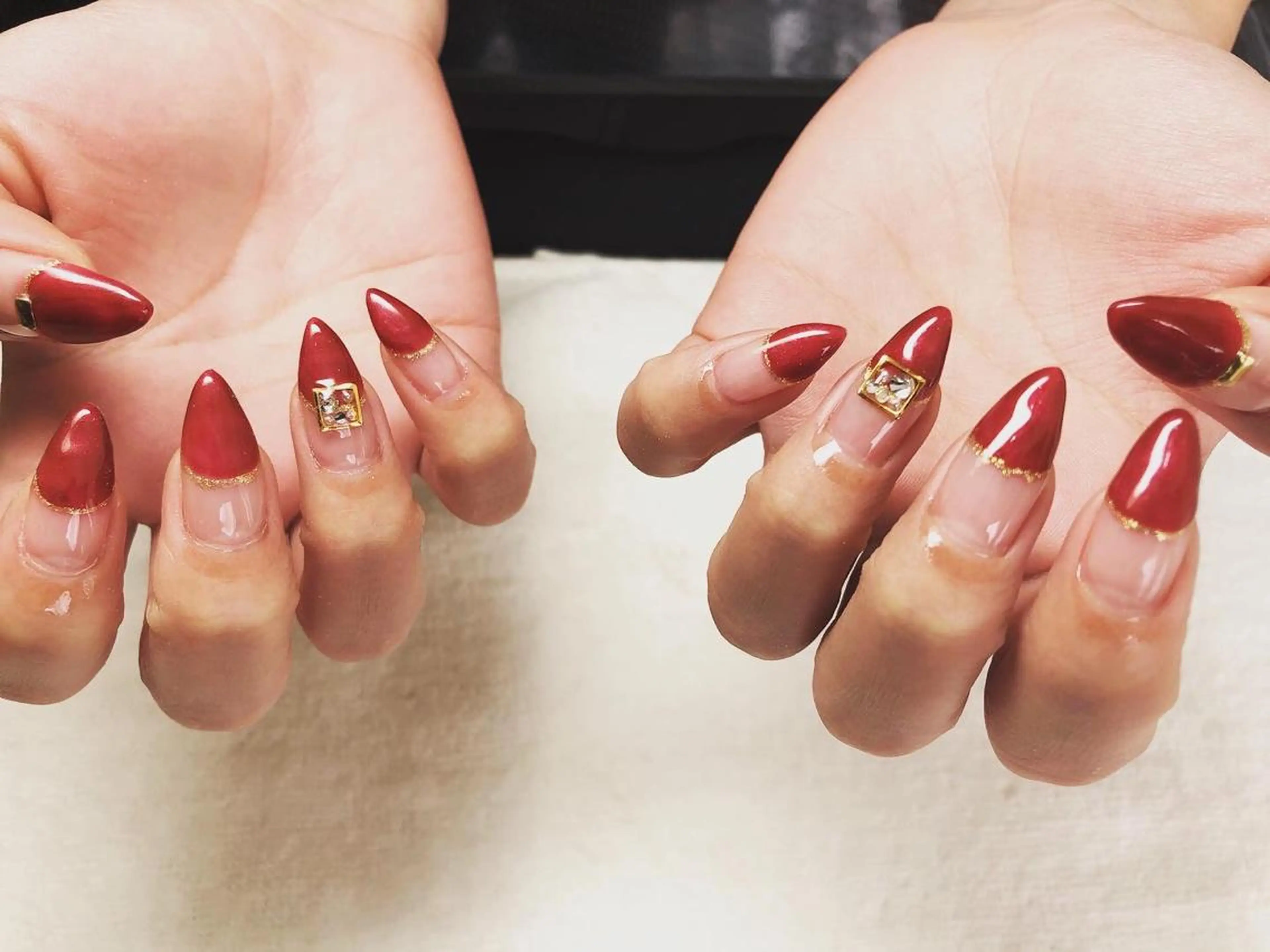 セミロング ネイル サロンku'u所属・salon kuuのネイルデザイン