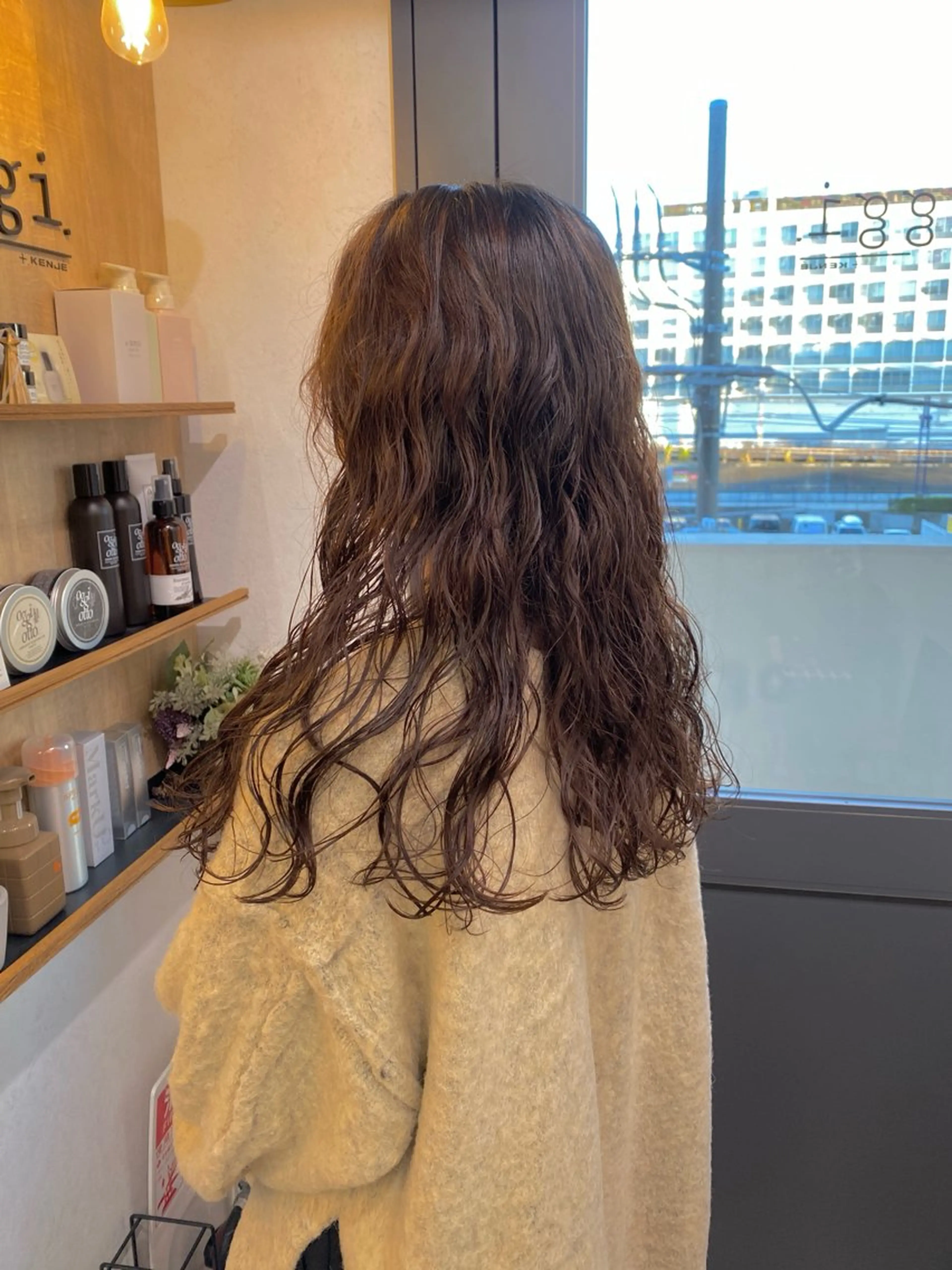 ロング カット パーマ 🖤🌀くるくる パーマ🌀🖤ayaのヘアスタイル