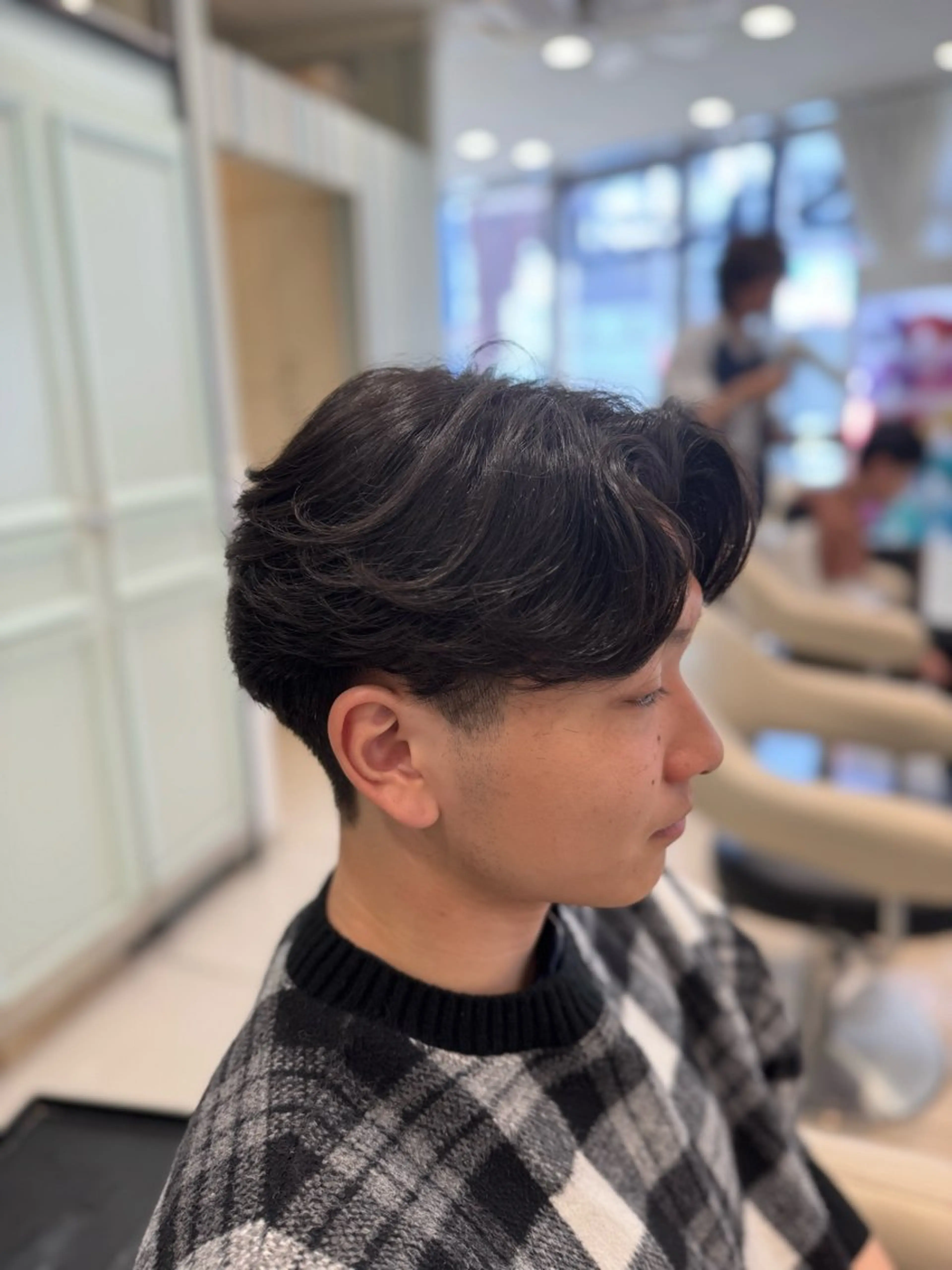 メンズ センターパート カット 曲がる縮毛/カルマパ ーマ/池袋/横村大全のヘアスタイル