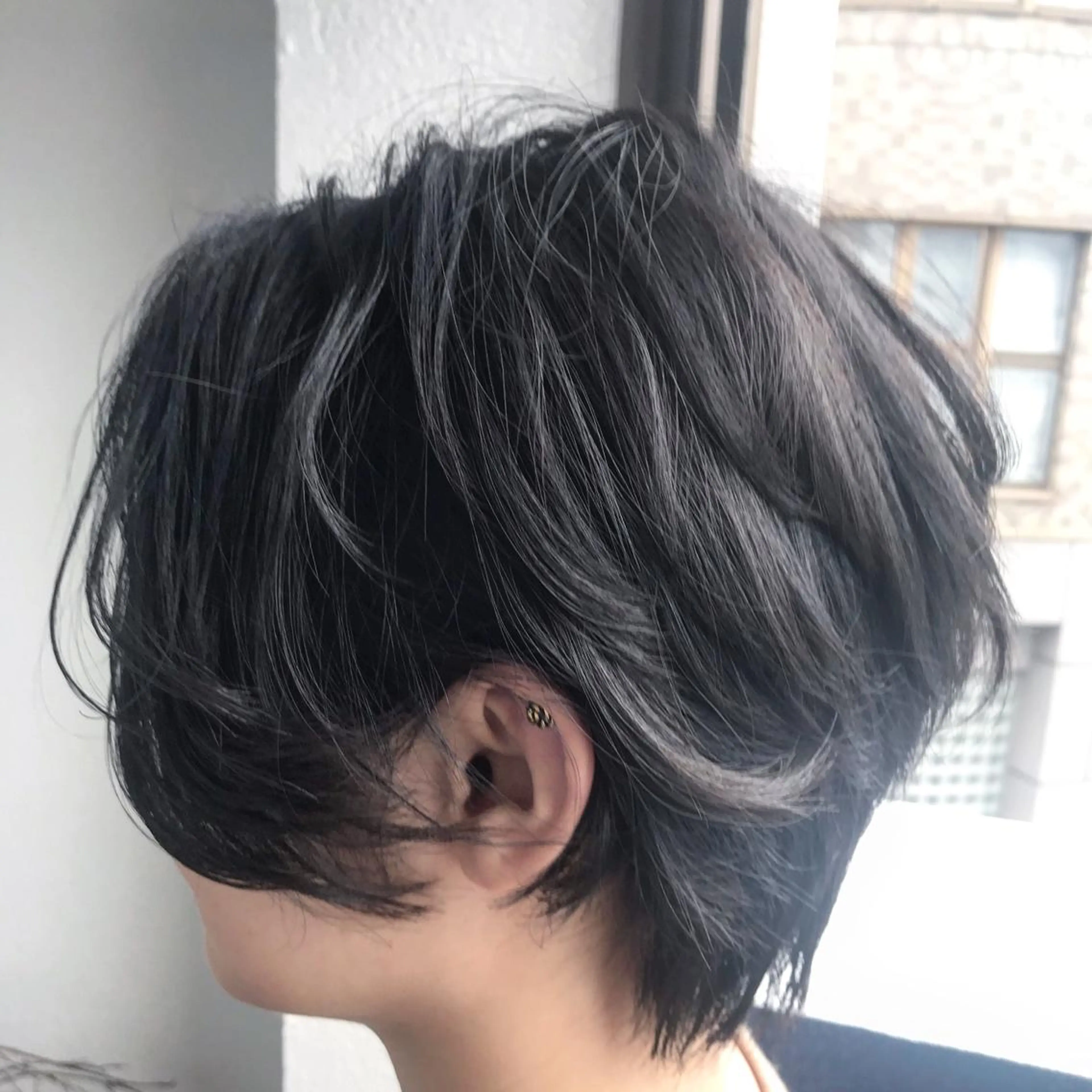 ショート カラー ハンサムショート ダークグレー ダークグレージュ グレージュ ショートヘア 大嶋 宏隆のヘアスタイル