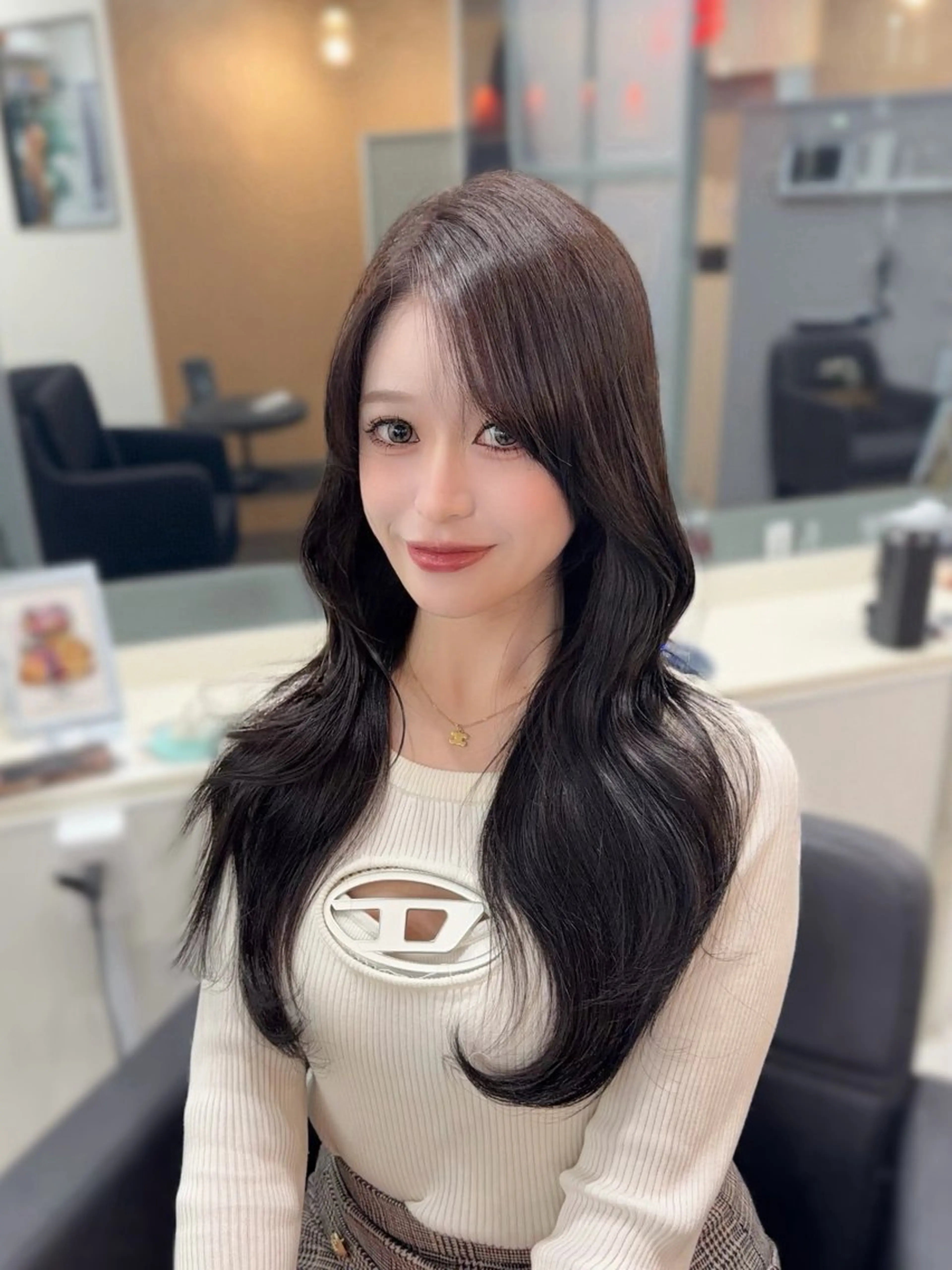 ロング カラー ダークグレー ダークグレージュ グレージュ レイヤーカット カット ヘアカラー トリートメント 韓国ヘア/髪質改善 /natsuki🧸のヘアスタイル