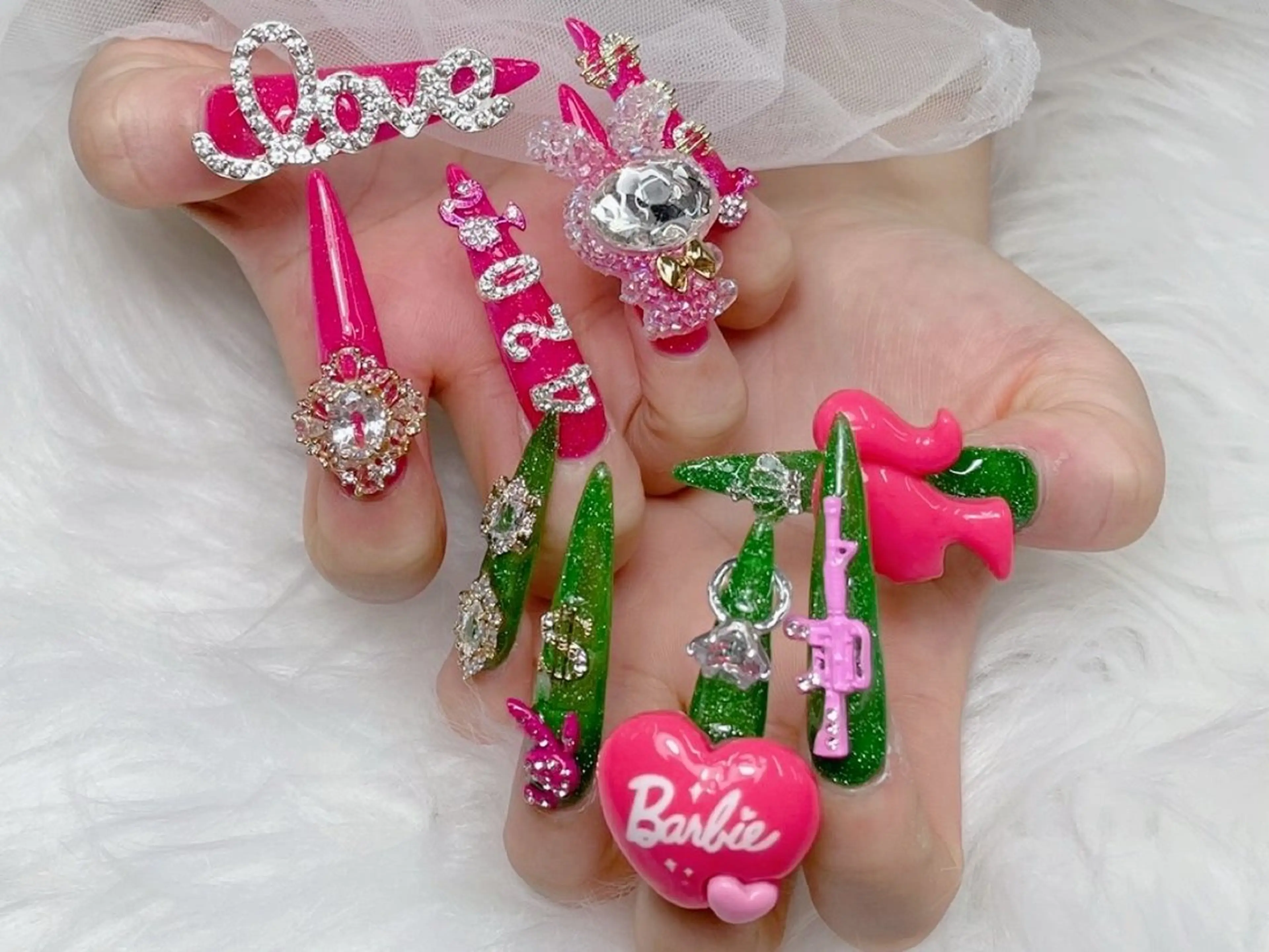 ネイル lucky nail 歌舞伎町のネイルデザイン