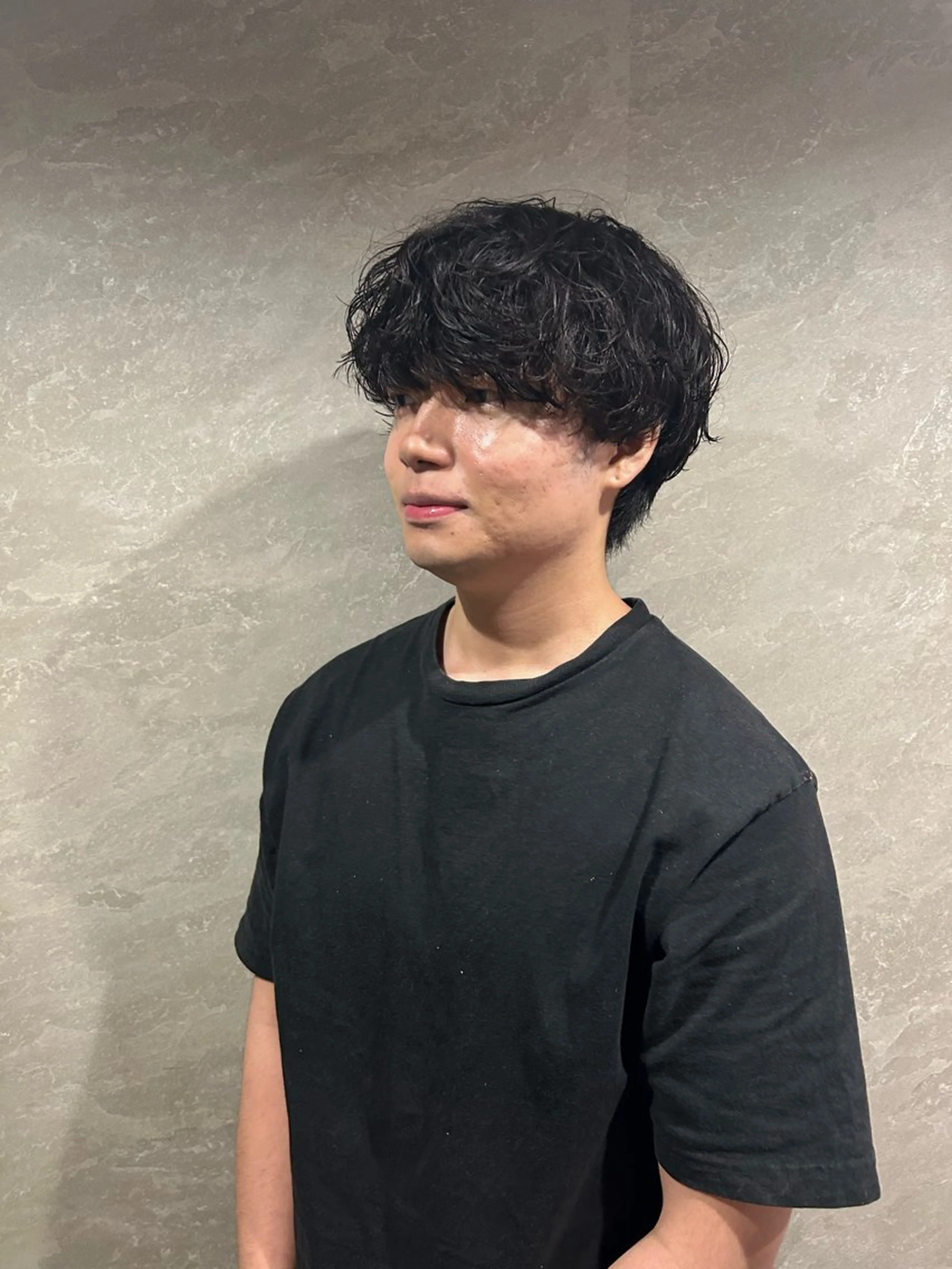 パーマ メンズ 新宿 韓国 シャドウパーマ 志龍のヘアスタイル