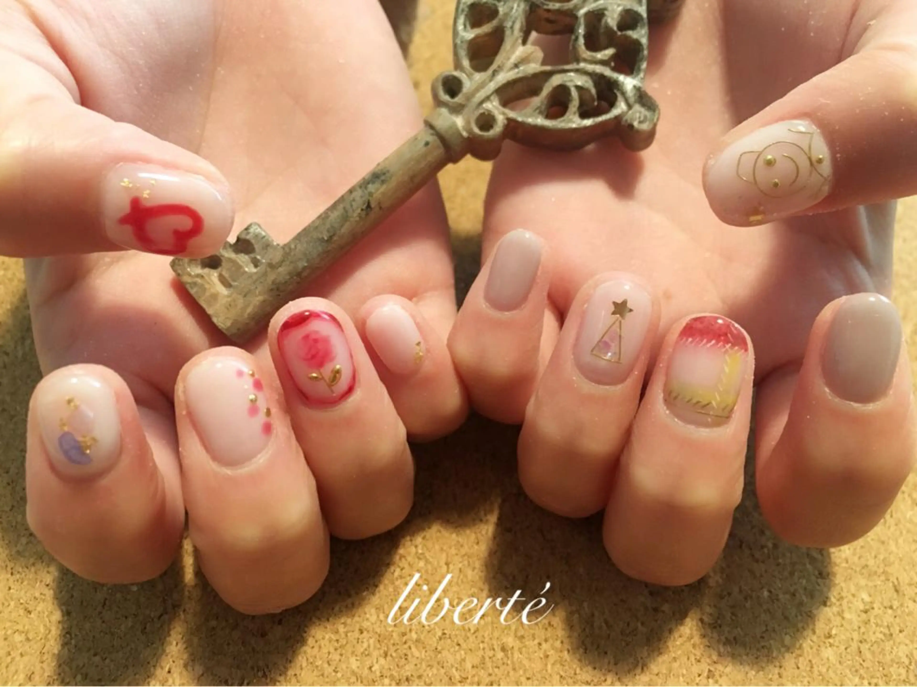 ネイル liberté (リベルテ)のネイルデザイン