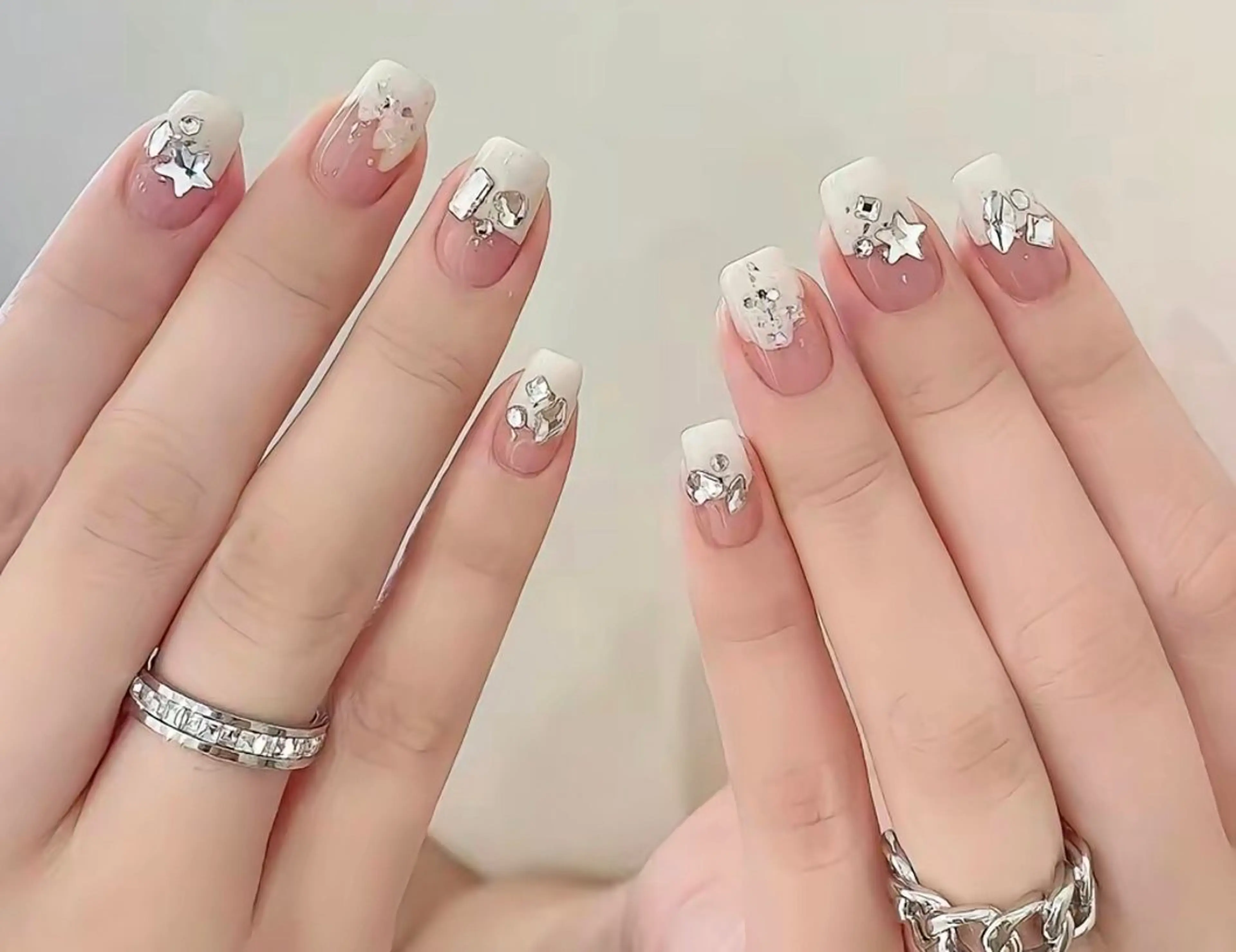 ネイル Y&Y ネイルサロンのネイルデザイン