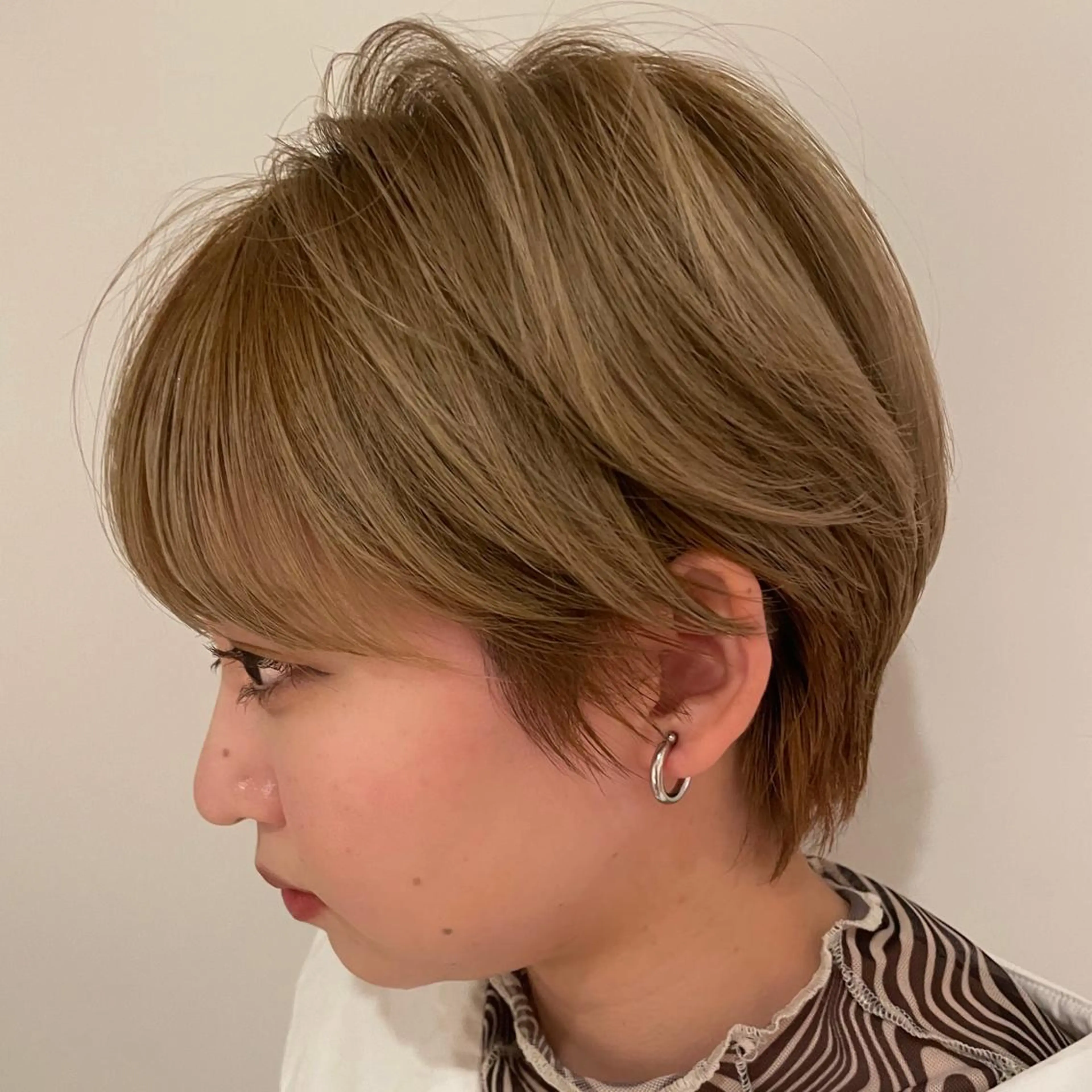 ショート レイヤーカット/ 縮毛矯正/ミサキ💐のヘアスタイル