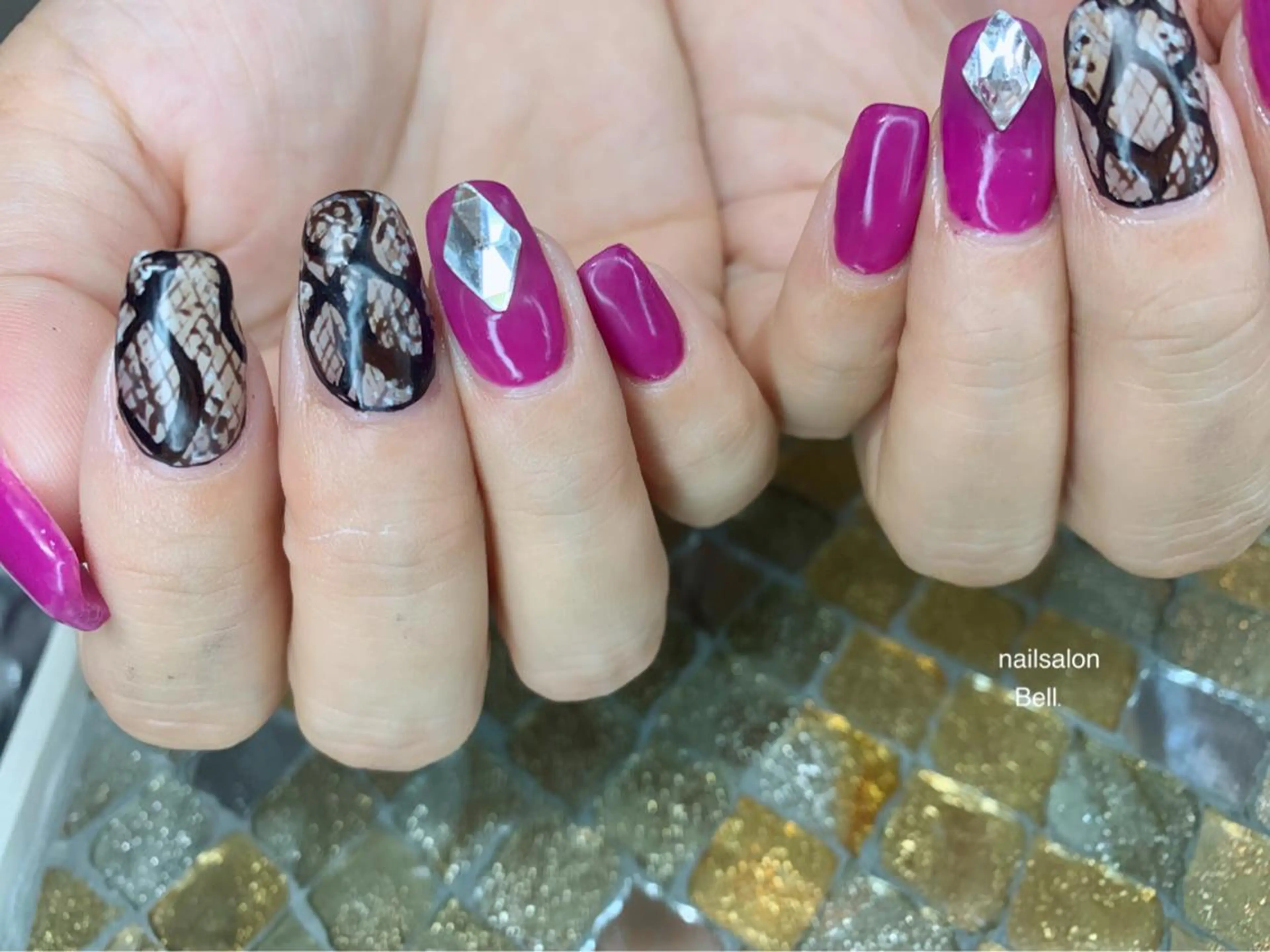 ネイル ハンドネイル Y. Reonaのネイルデザイン