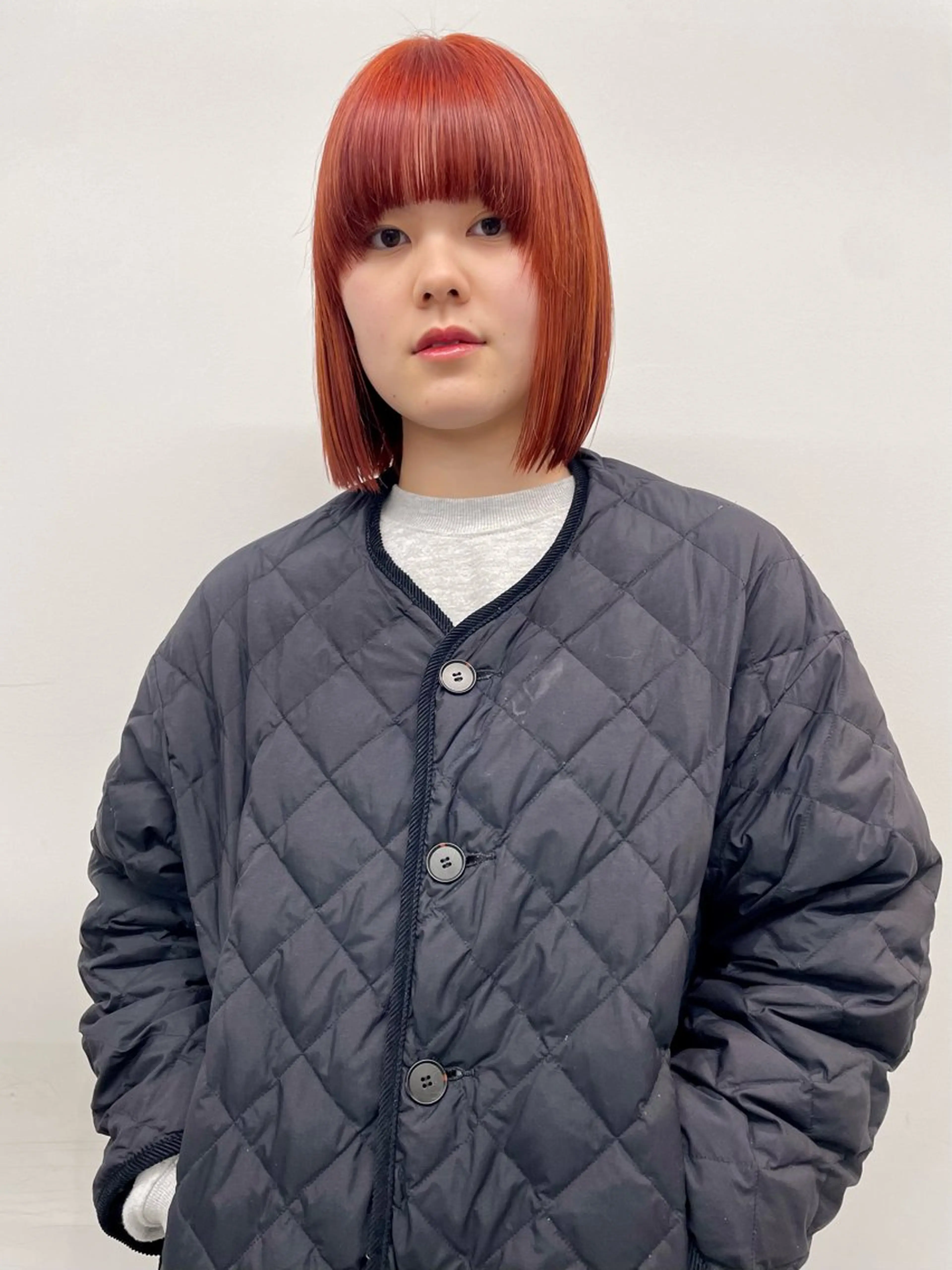 ミディアム カラー オカモト ミユウのヘアスタイル