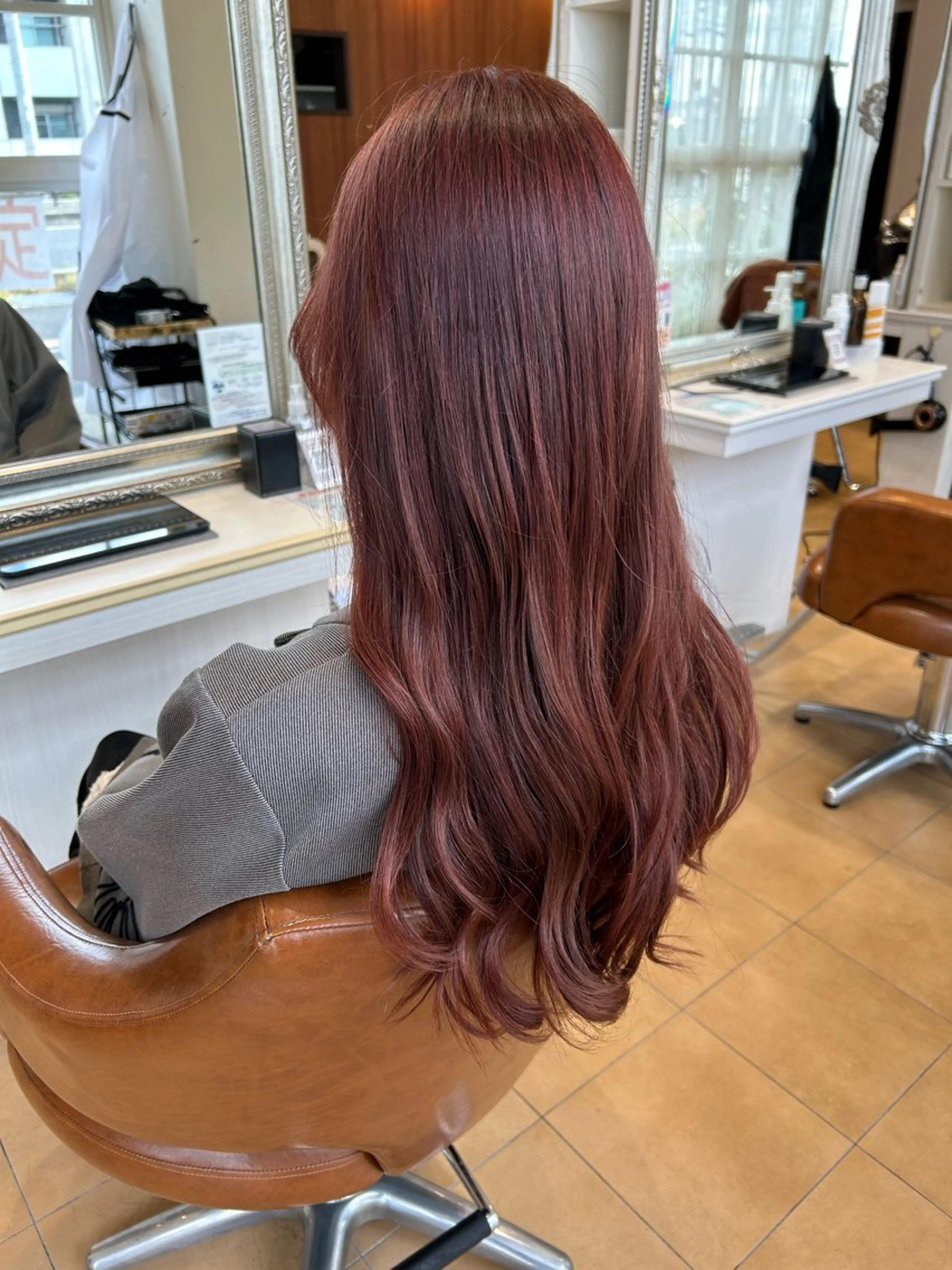 カラー ヘアカラー トリートメント 今中 紗英のヘアスタイル