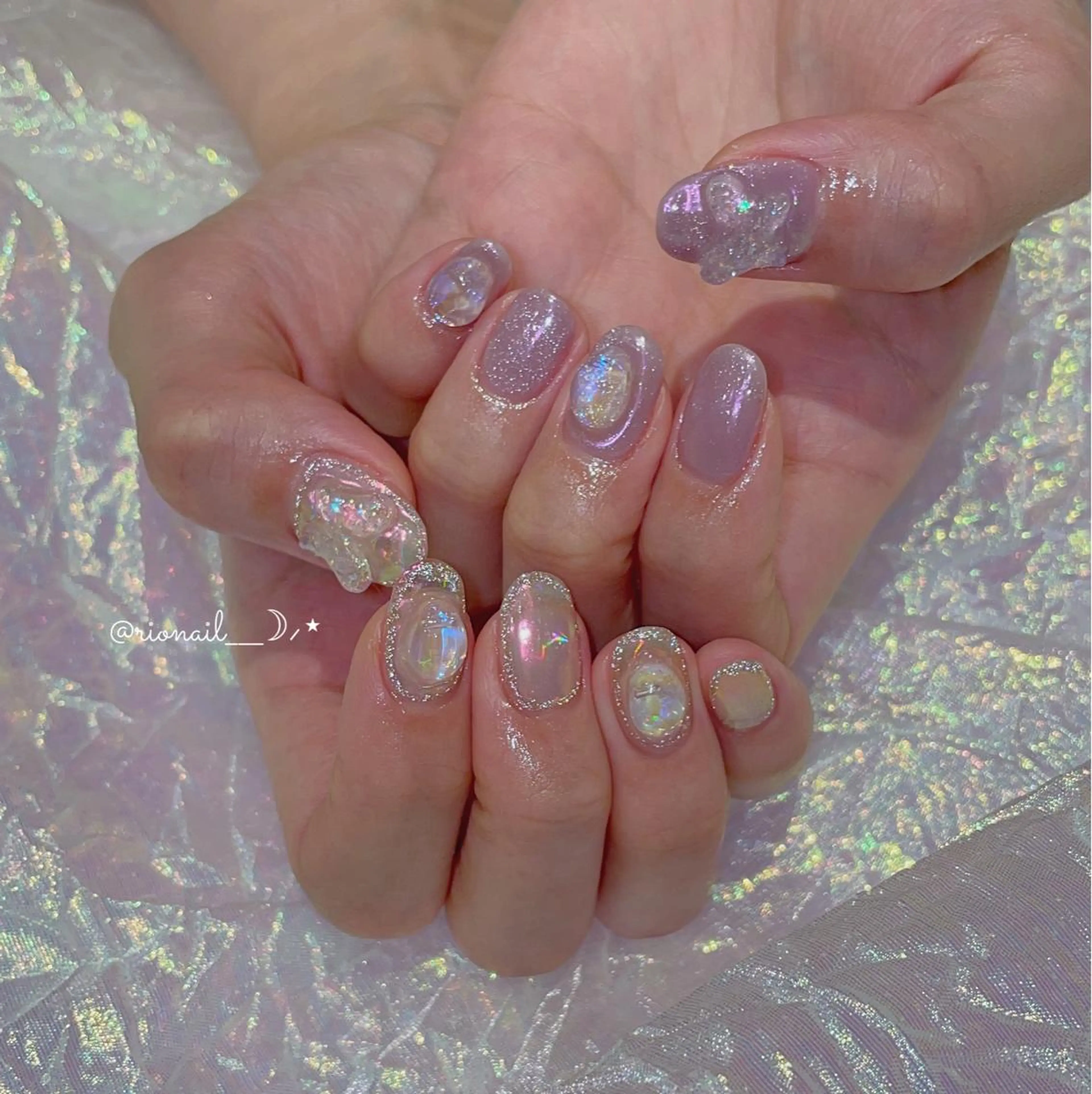 ネイル アートネイル 𝘙𝘪𝘰𝘯𝘢 ...🕯🤍のネイルデザイン