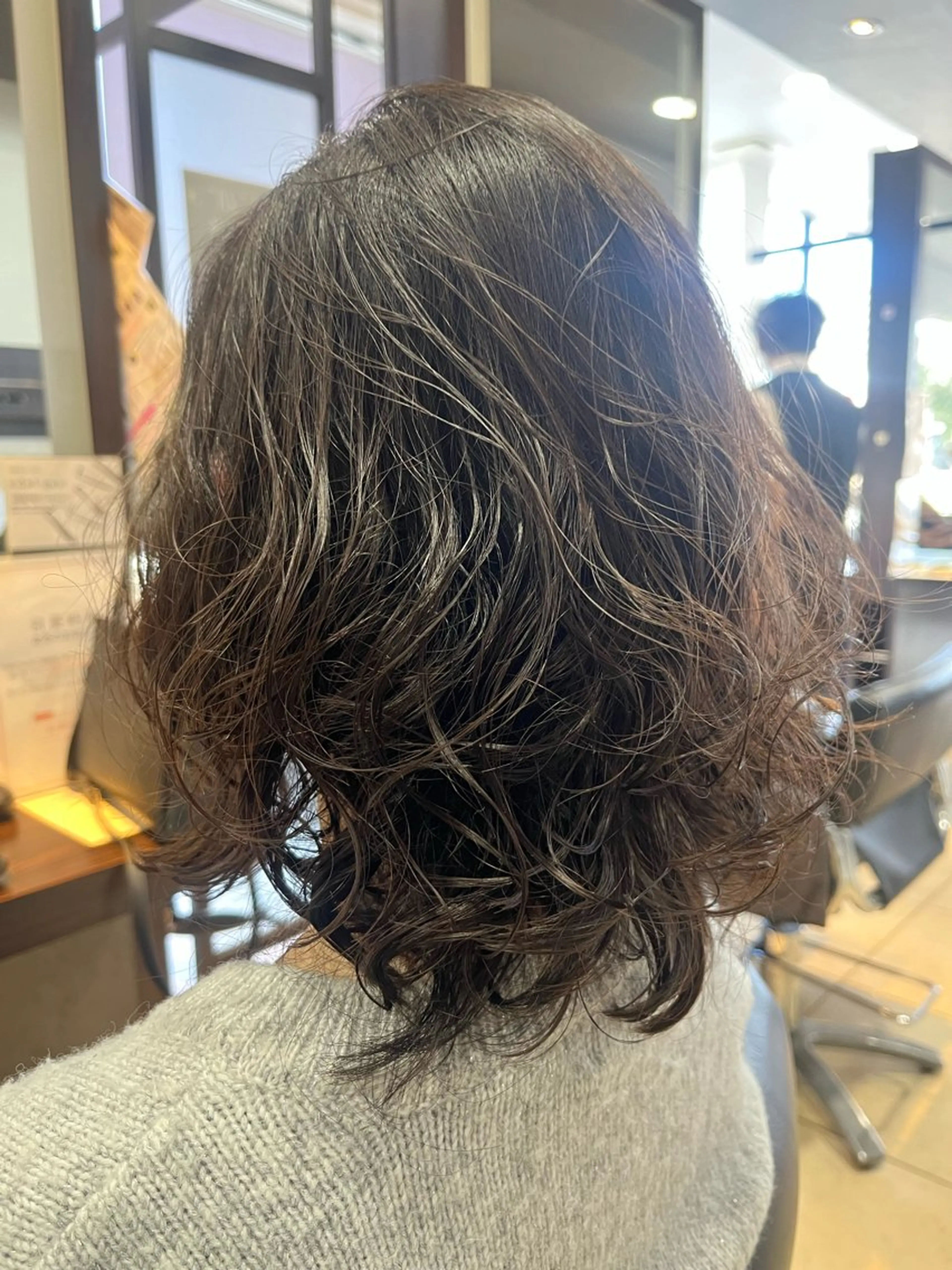 セミロング パーマ セミロングパーマ デジタルパーマ ショート・ボブ・髪 質改善🧡関　玲子のヘアスタイル