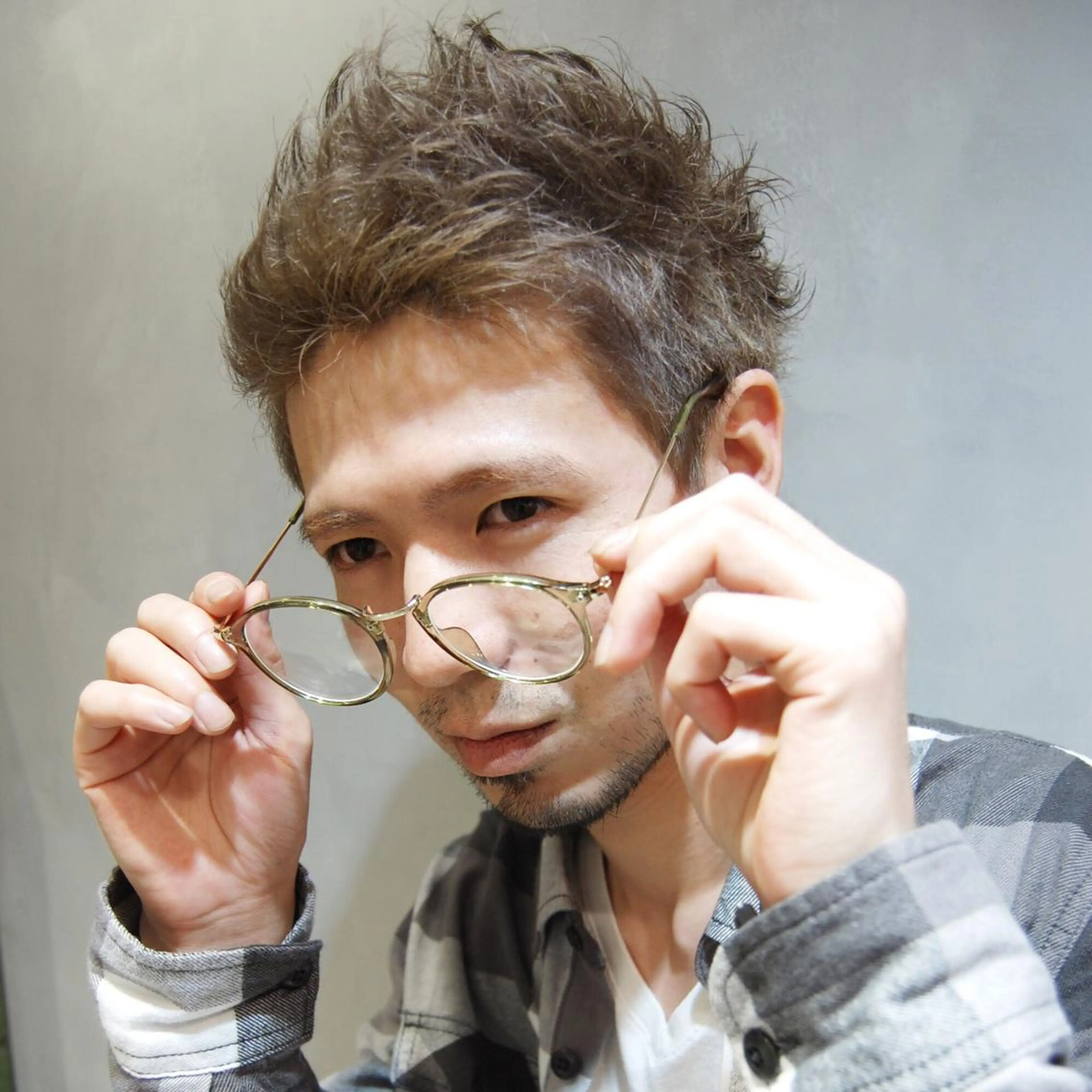 ショート ミディアム セミロング ロング カラー パーマ メンズ メンズブリーチ アッシュ ブリーチ ホワイトアッシュ BellaDolce omotesando所属・SUZUKI KEISUKEのヘアスタイル