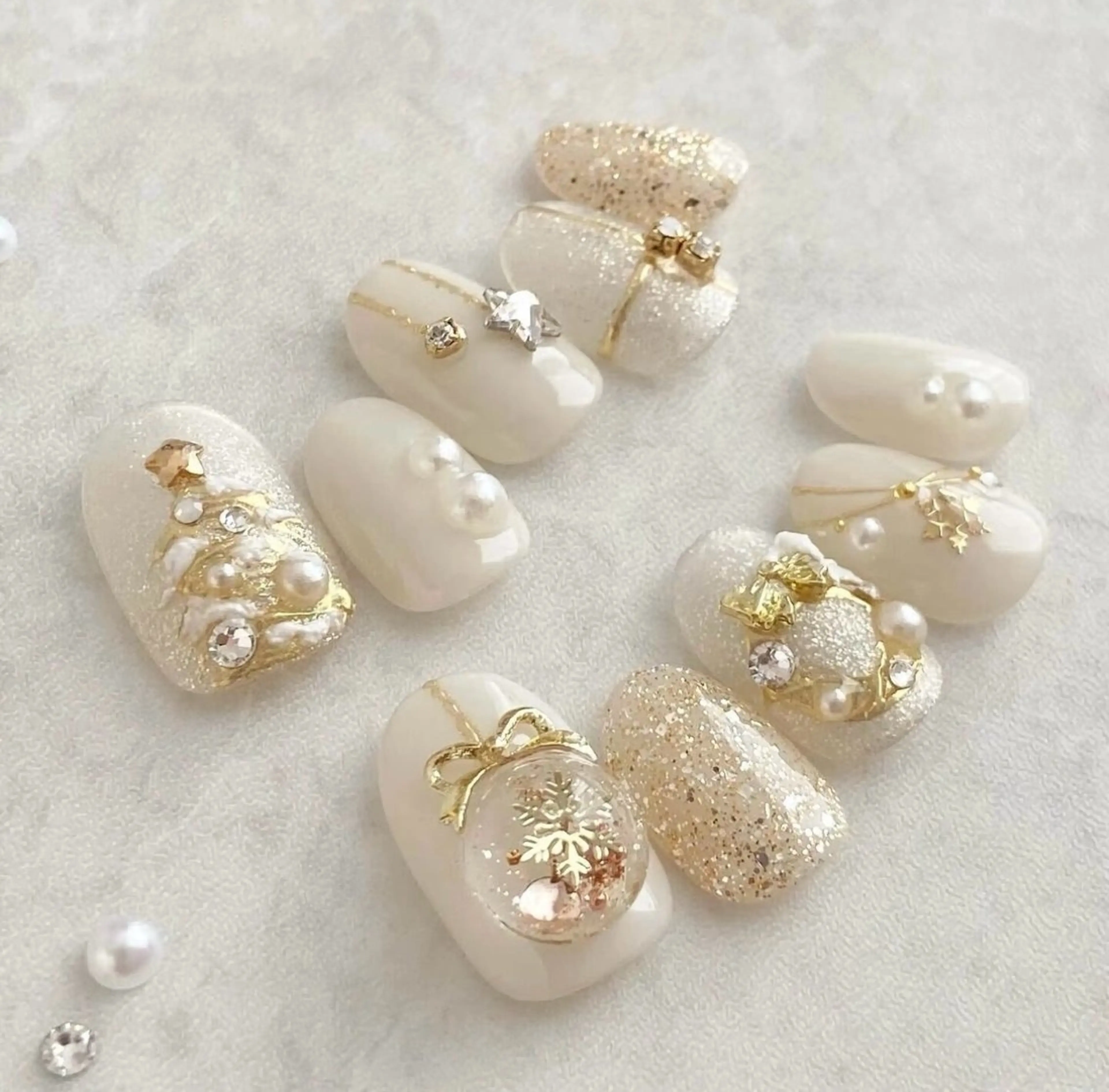 ネイル アートネイル チークネイル 長さ出し フットネイル ジェルネイル ラッキーネイルサロン西川口東口店所属・山田 由奈のネイルデザイン